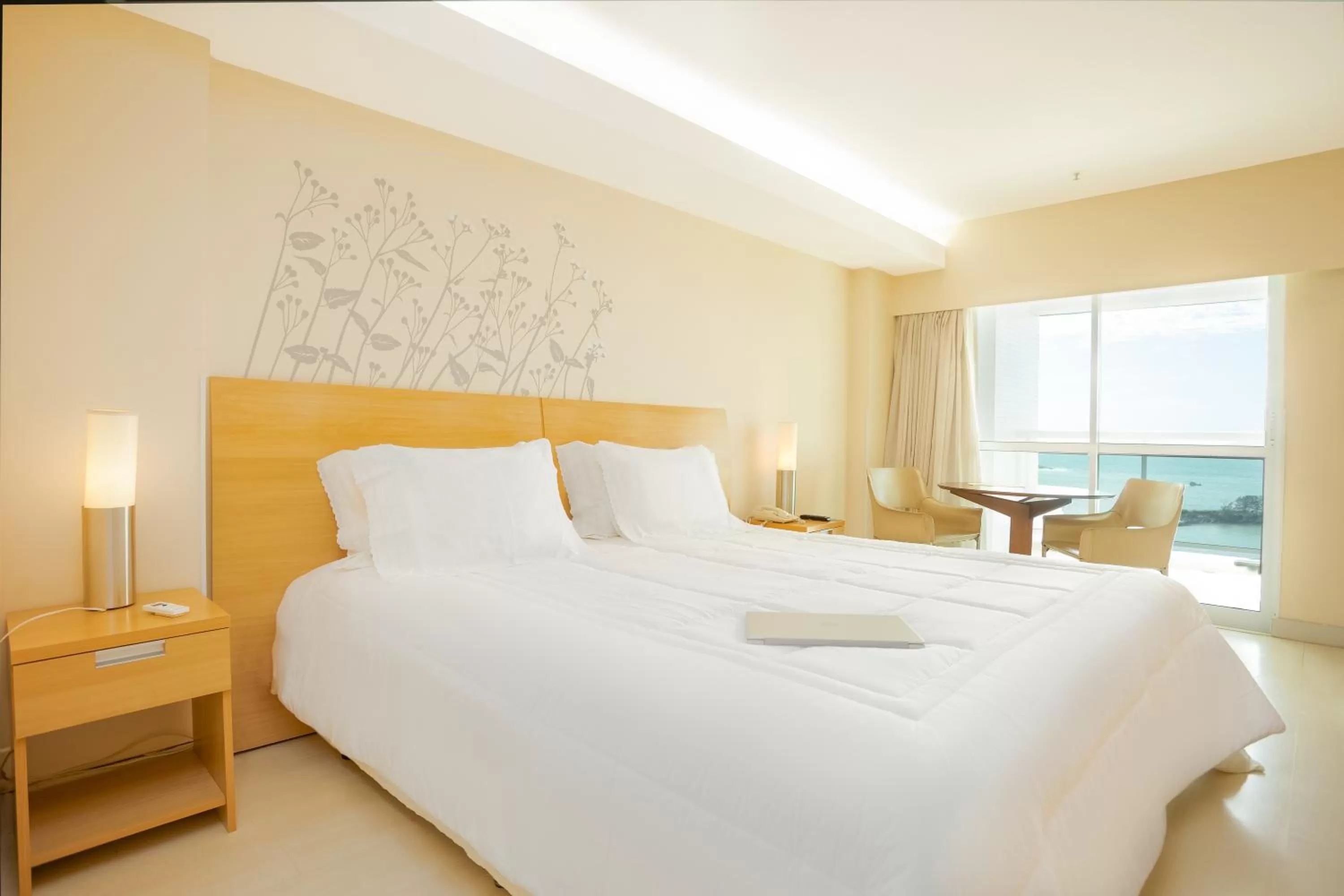 Standard King Room in Golden Tulip Macaé