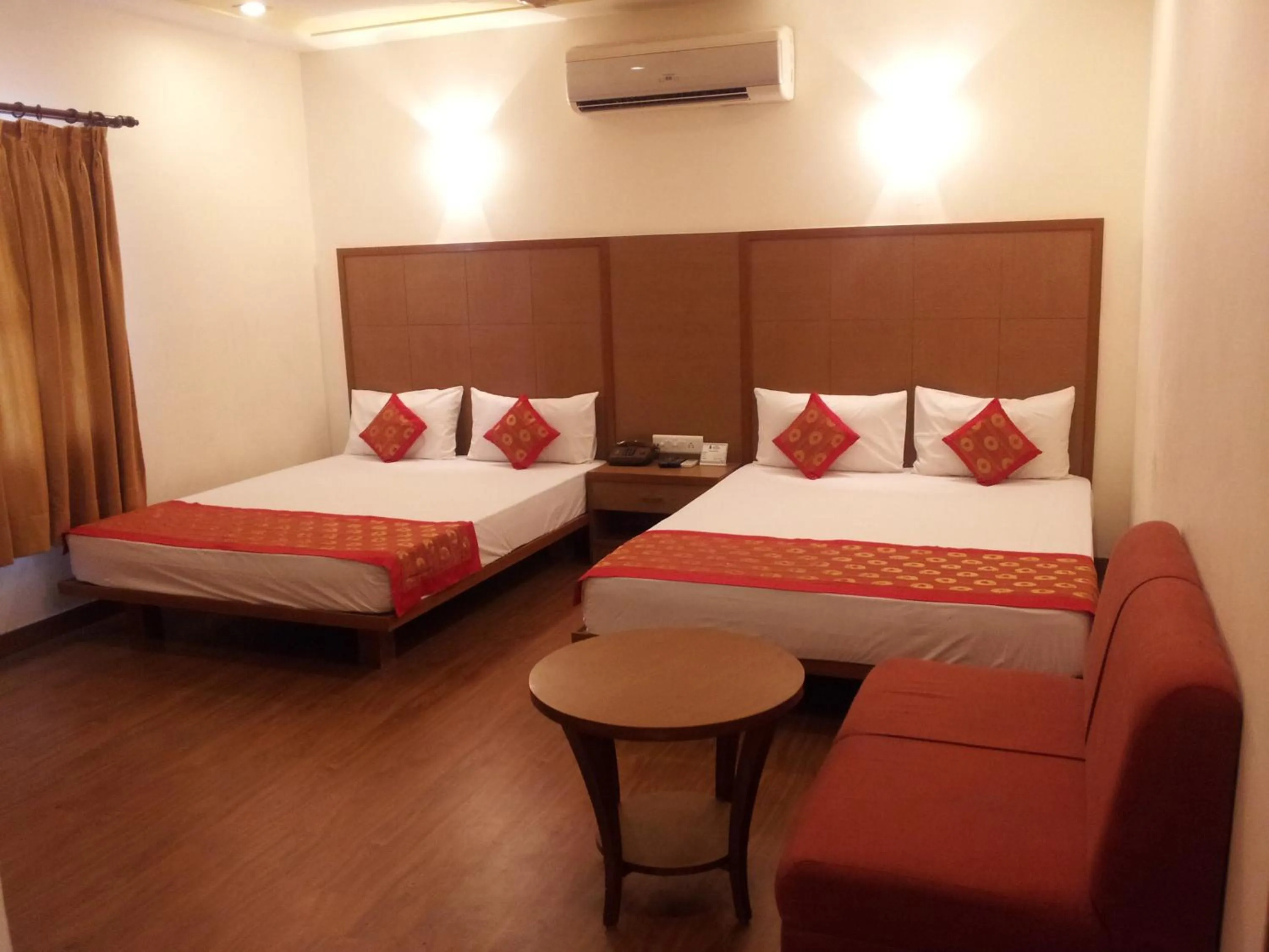 Family Room in Hotel Ratnawali - Pure Veg Hotel