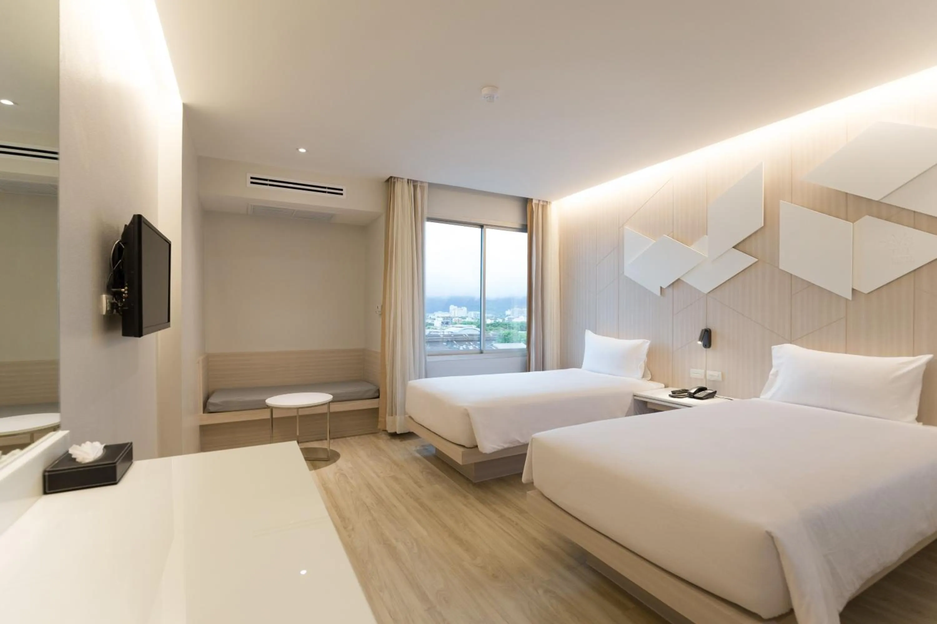 Twin Room with Private Bathroom in Crystal Hotel Hat Yai