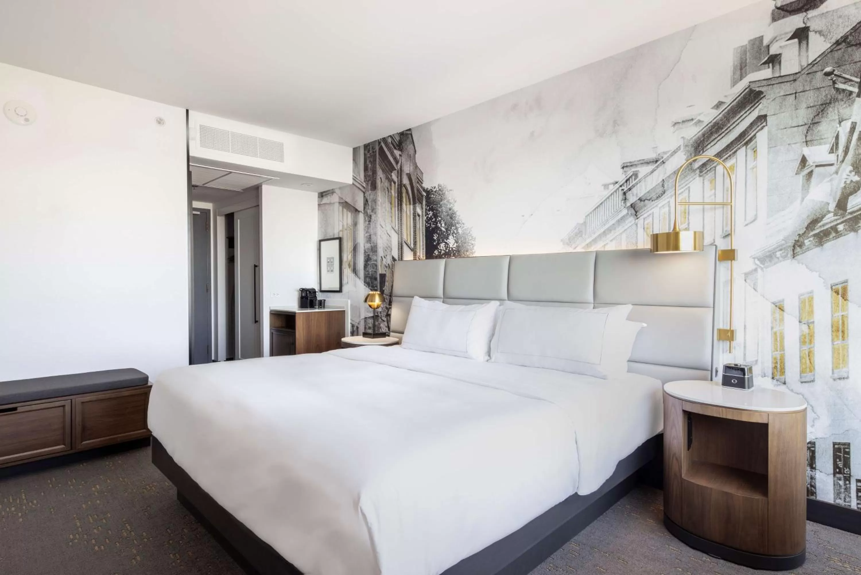 1 King Mountain view in Hilton Quebec