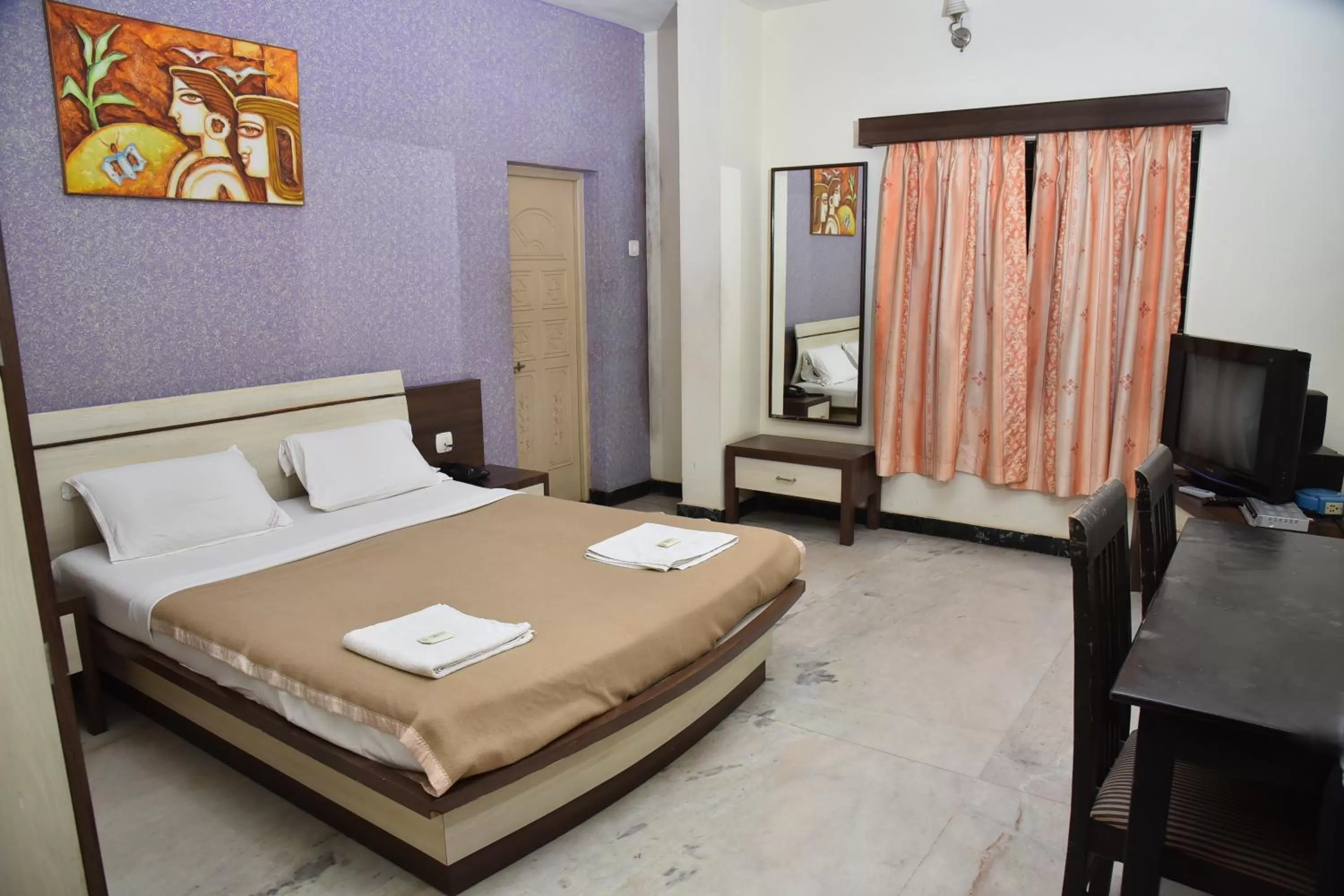 Standard Double Room with Fan in Hotel Ashlesh Manipal