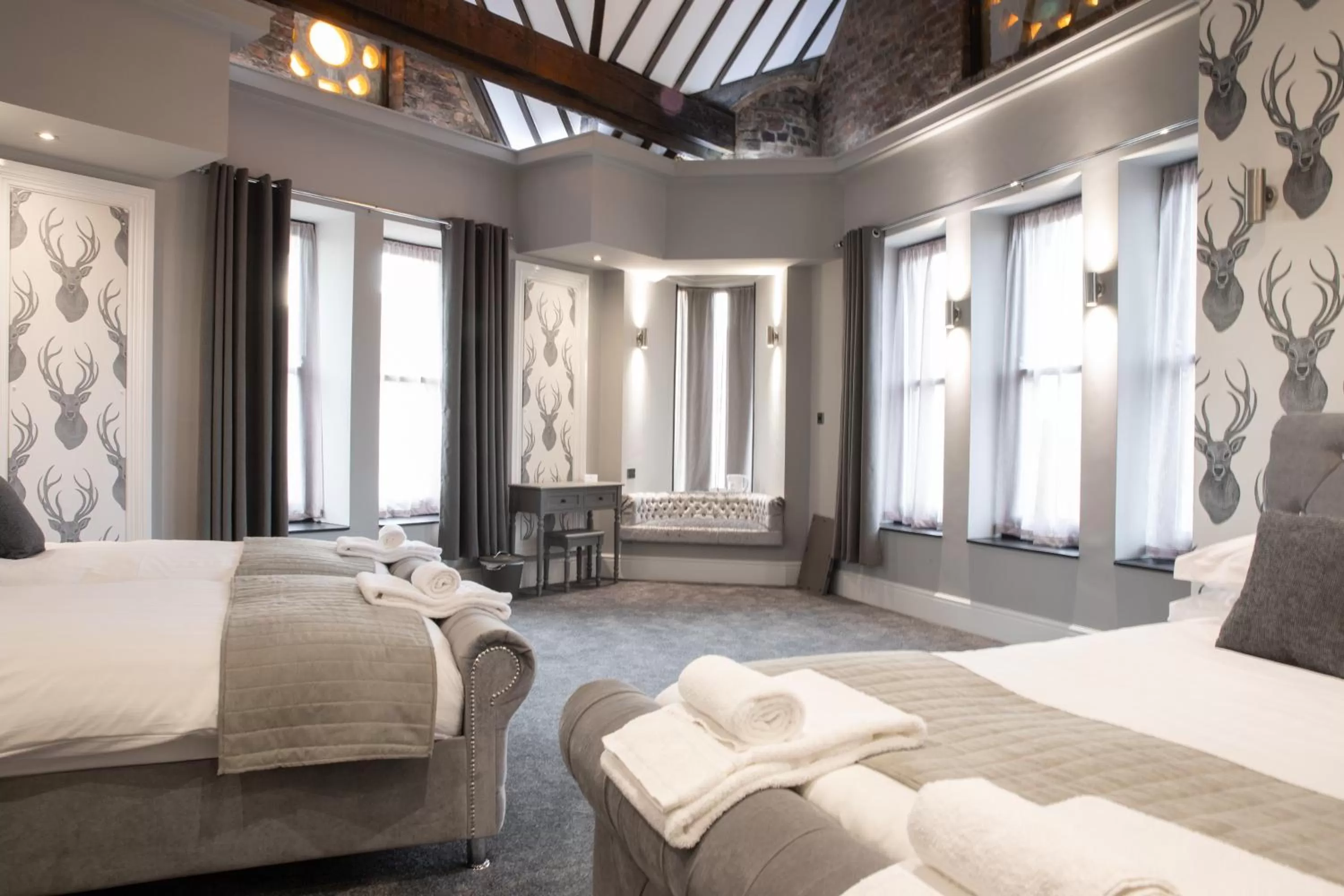 Deluxe Family Suite in The Glebe Hotel