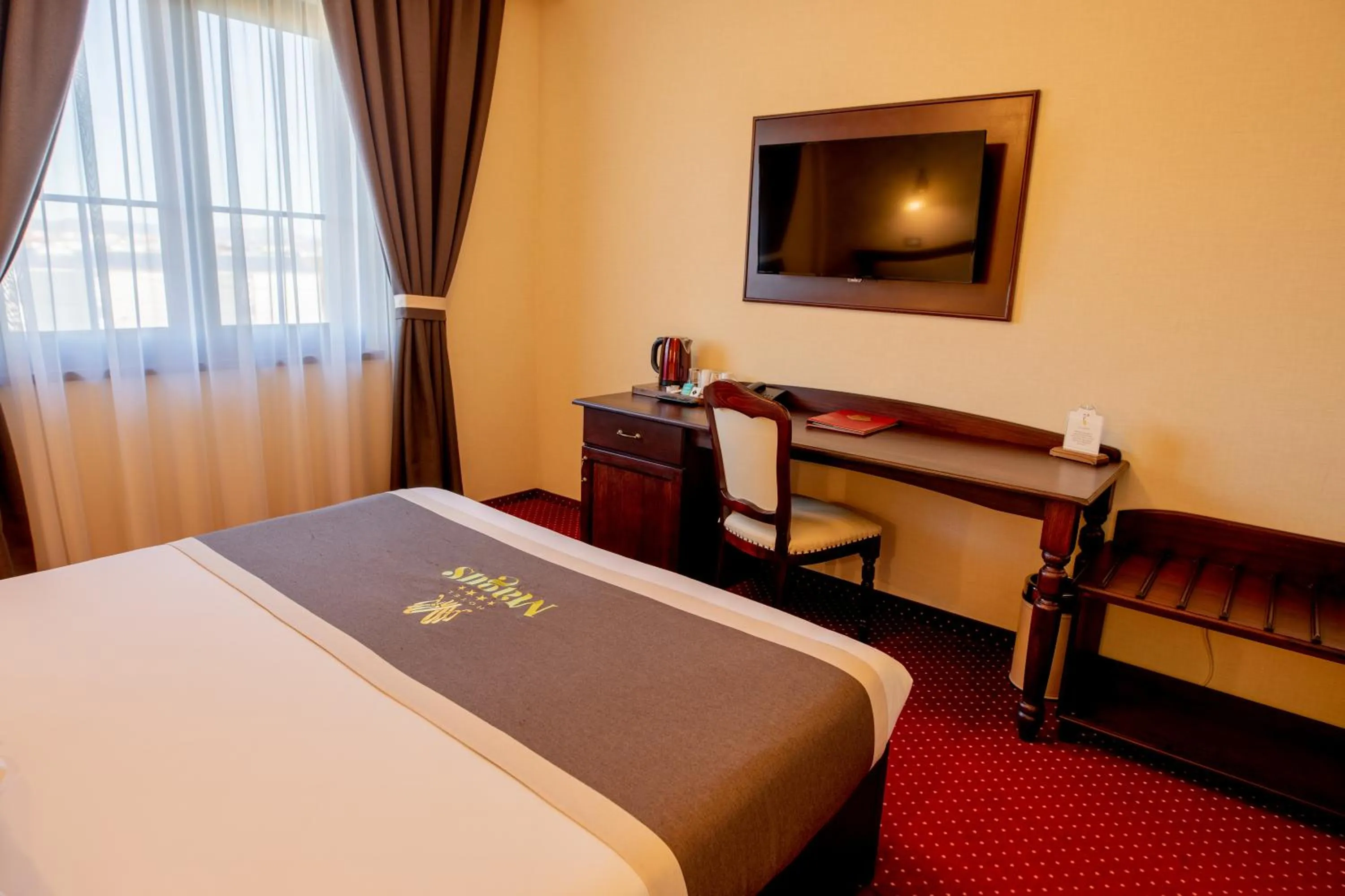 Deluxe Double Room in Magus Hotel