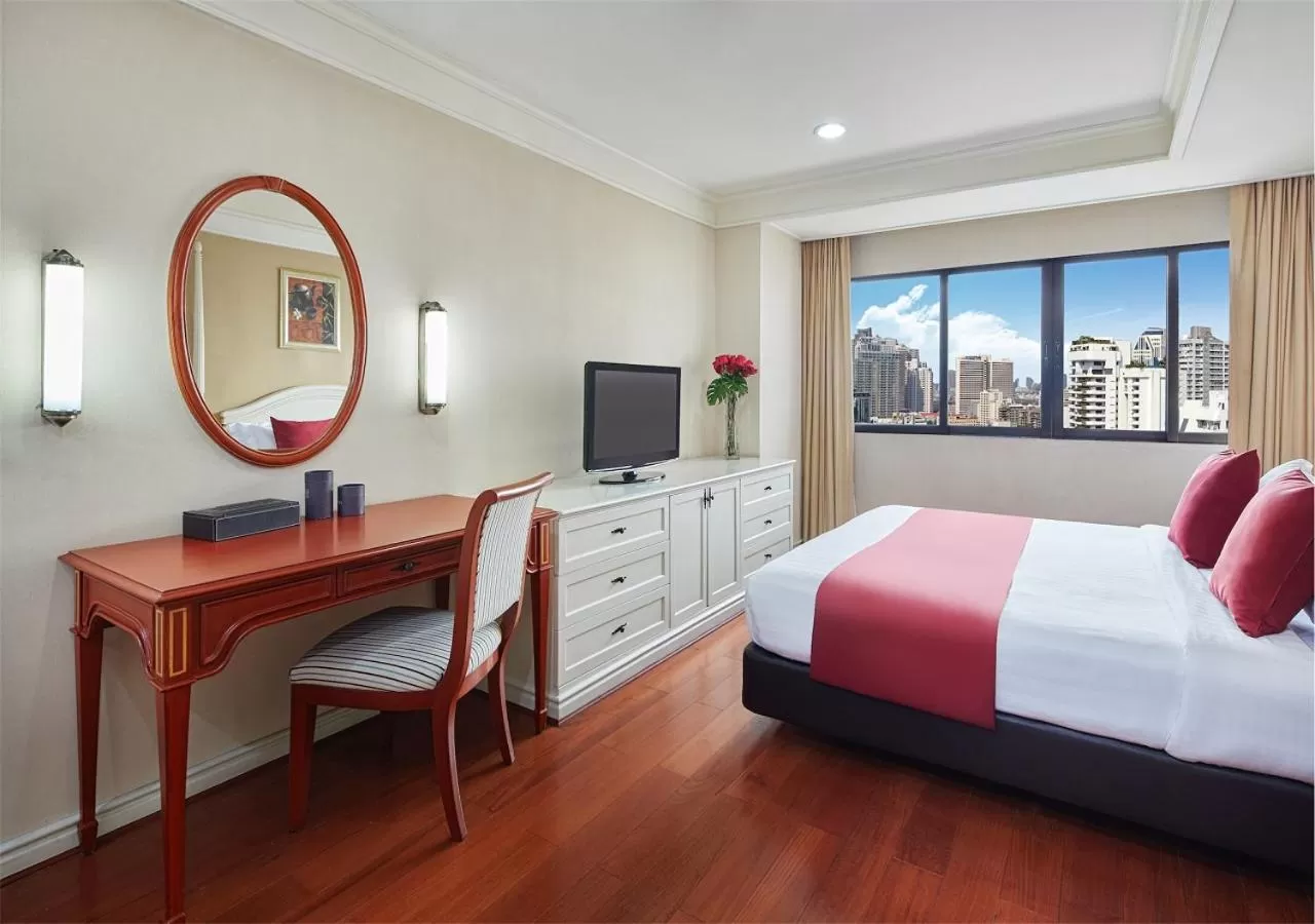 One Bedroom Executive Suite (3 People) in Centre Point Sukhumvit 10