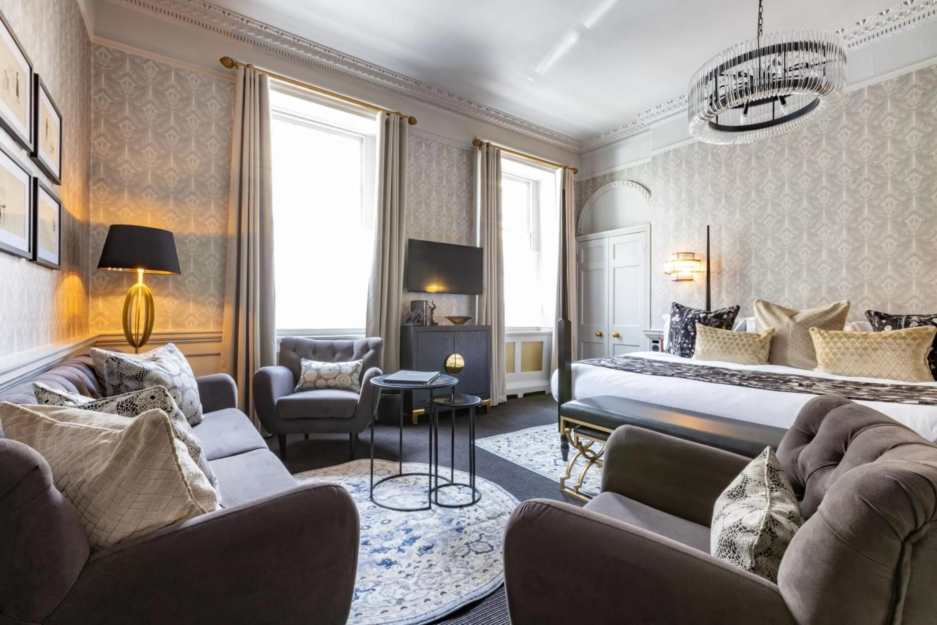 Four Post Bed Suite  in The Queensberry Hotel