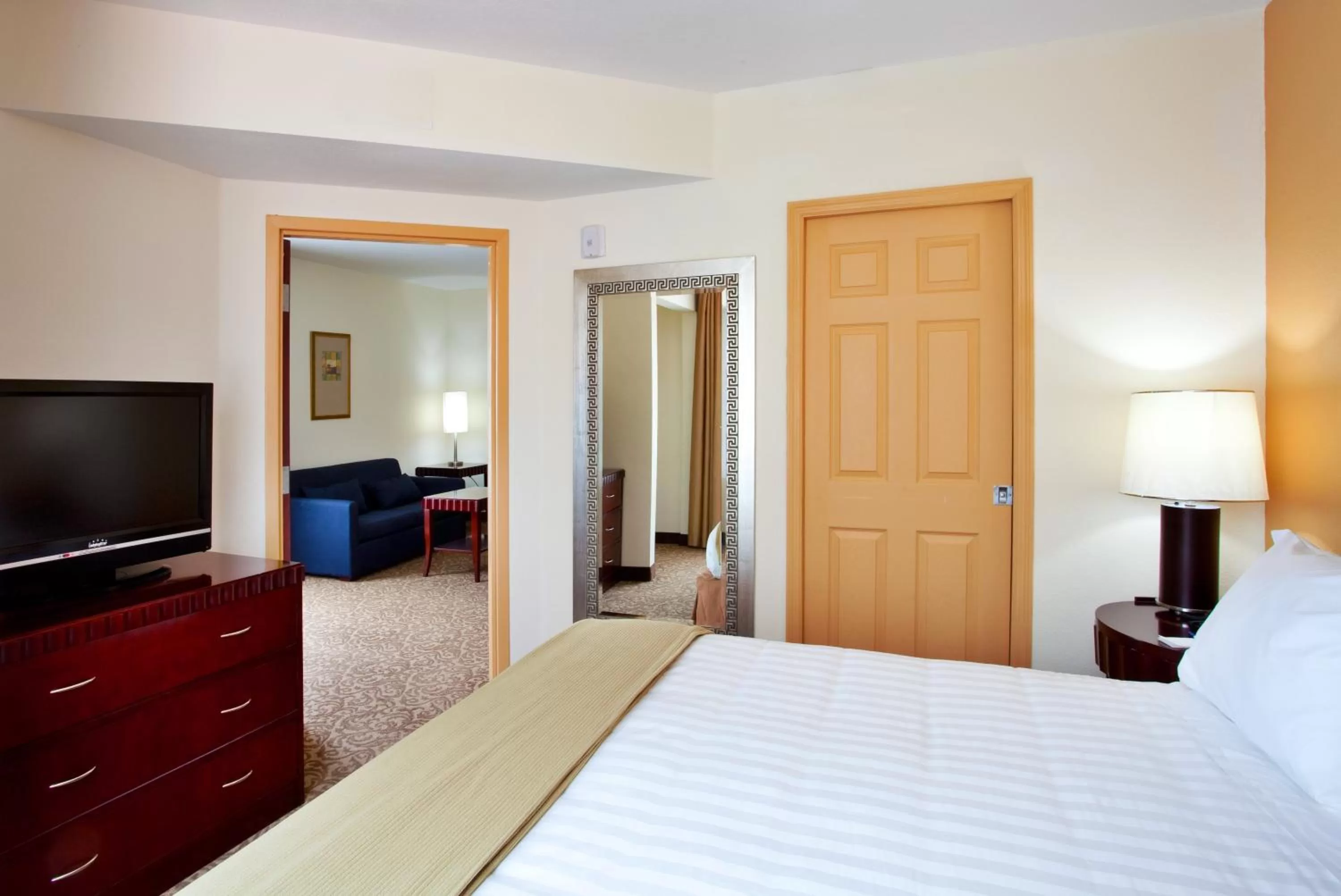 King Suite in Holiday Inn Express Hotel & Suites Brooksville-I-75 by IHG