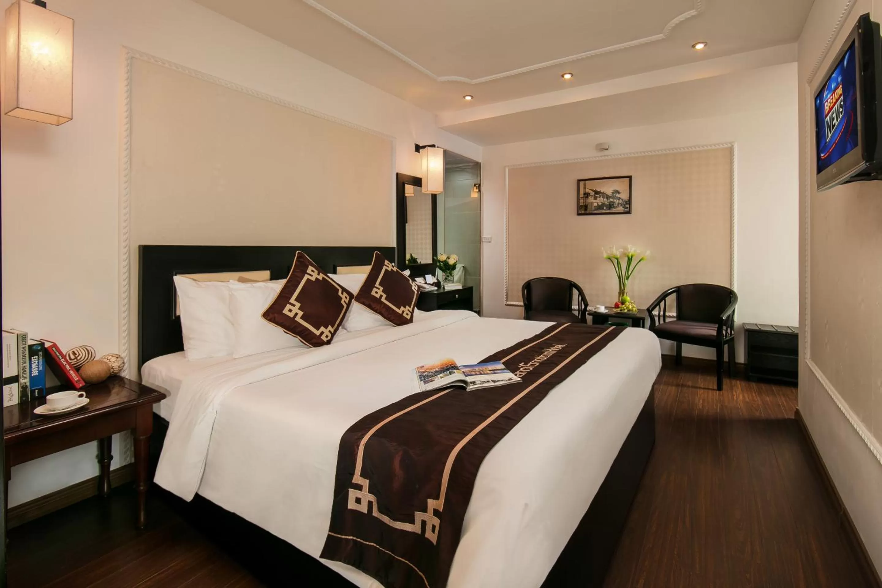 Superior Double Room in Hanoi Emotion Hotel