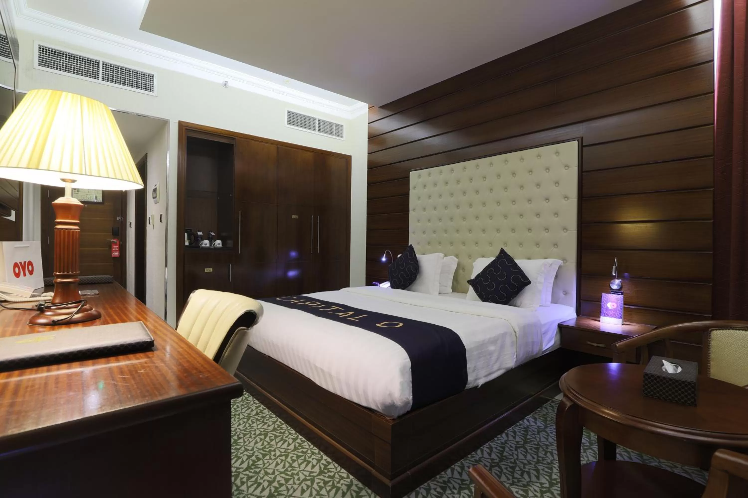 King Room in Queen Palace Hotel