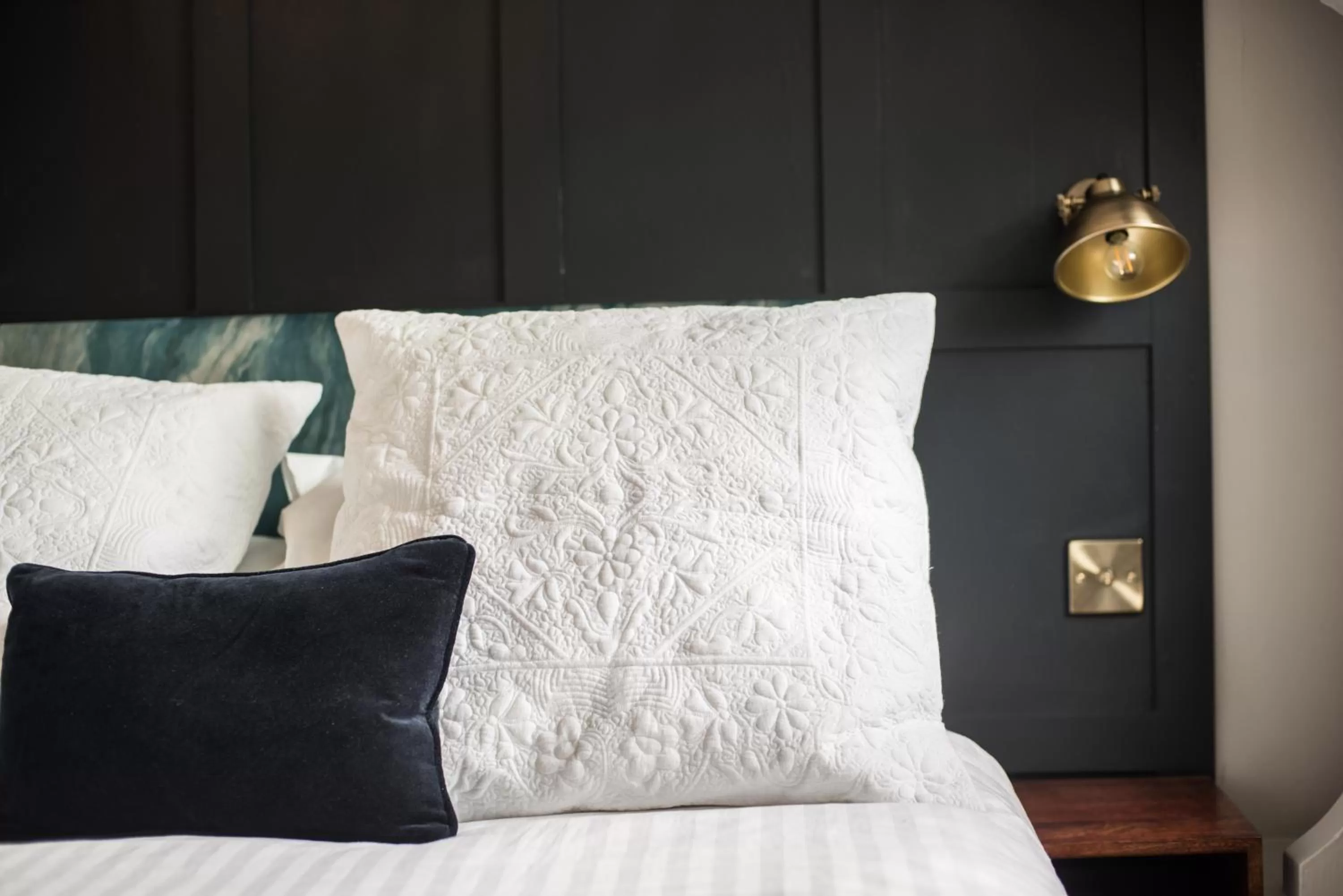 Double Room with Private Bathroom in The Crown