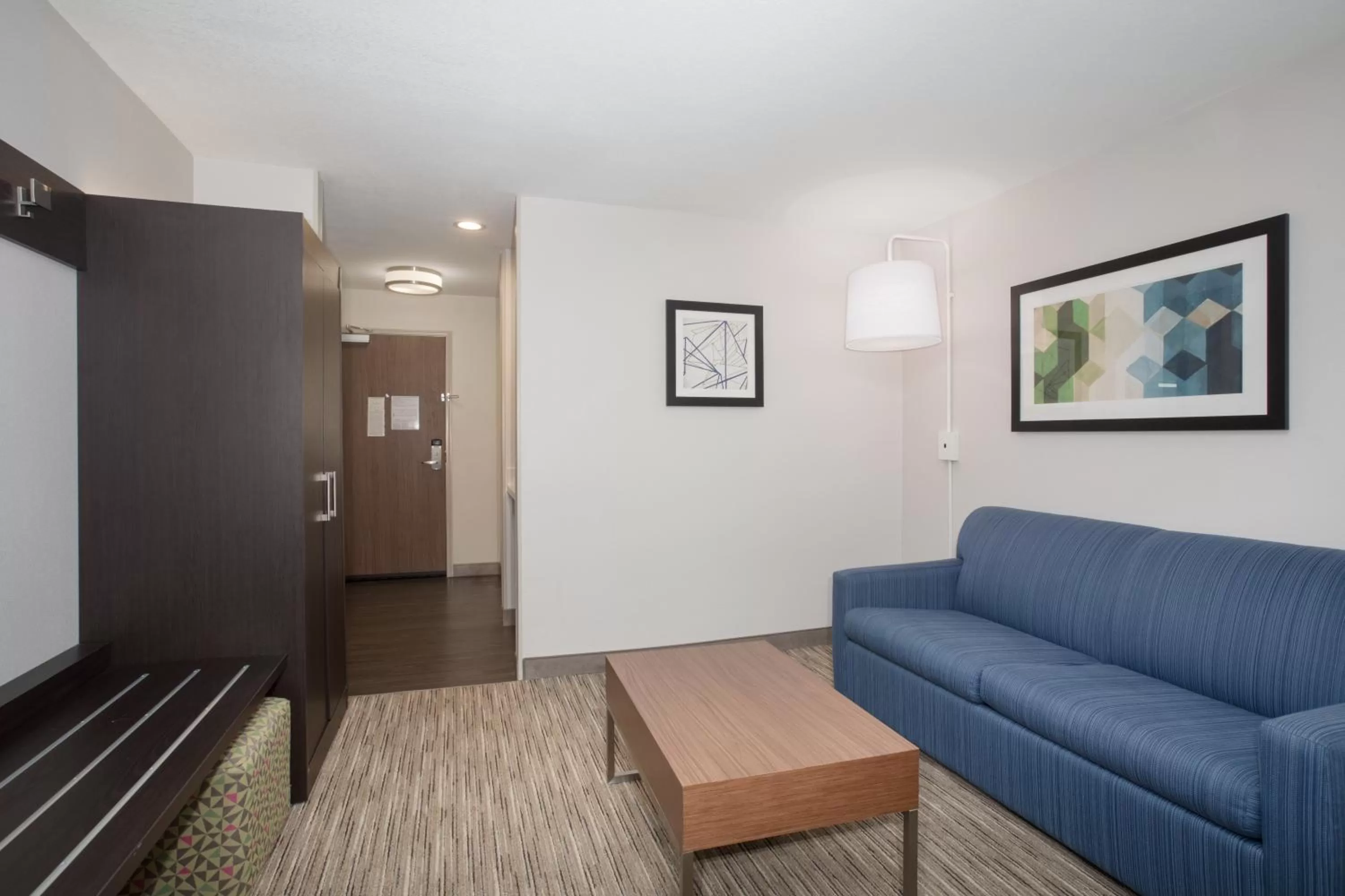 Holiday Inn Express Hotel & Suites Longmont by IHG