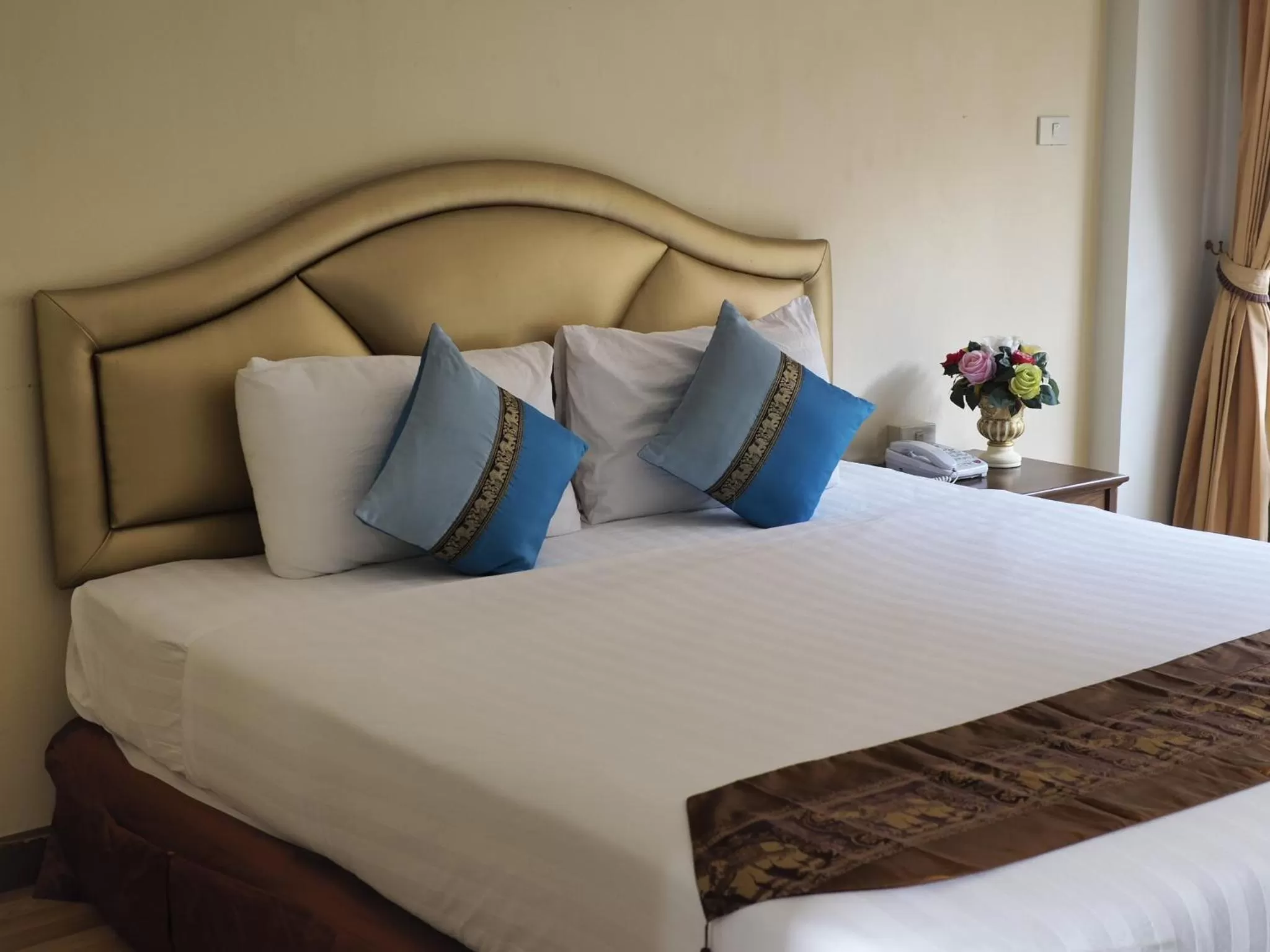 Queen Room with Balcony in Luckswan Resort Chiang Rai - SHA Extra Plus