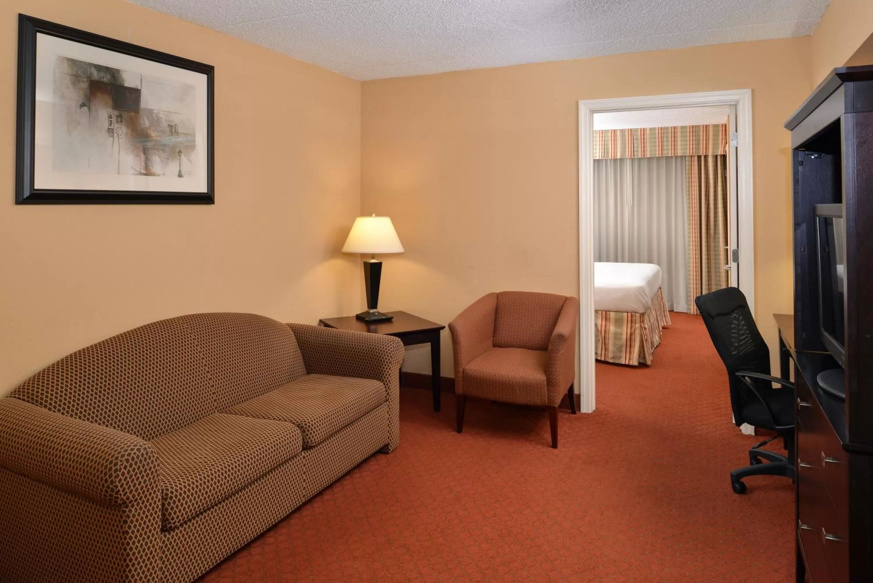 King Suite with Sofa Bed - Non-Smoking in Holiday Inn Martinsburg, an IHG Hotel