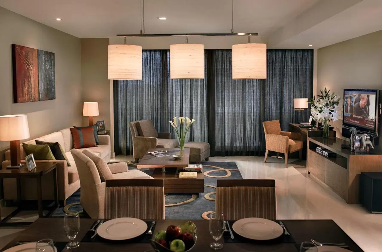 Three-Bedroom Apartment in Bangna Pride Hotel & Residence