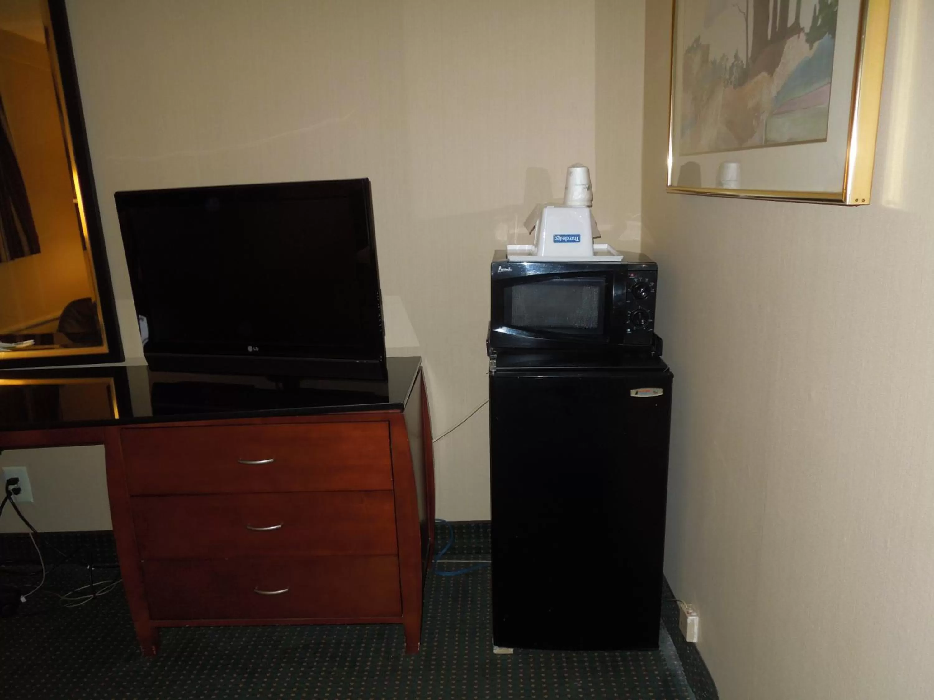 King Room - Non-Smoking in Travelodge by Wyndham Silver Spring