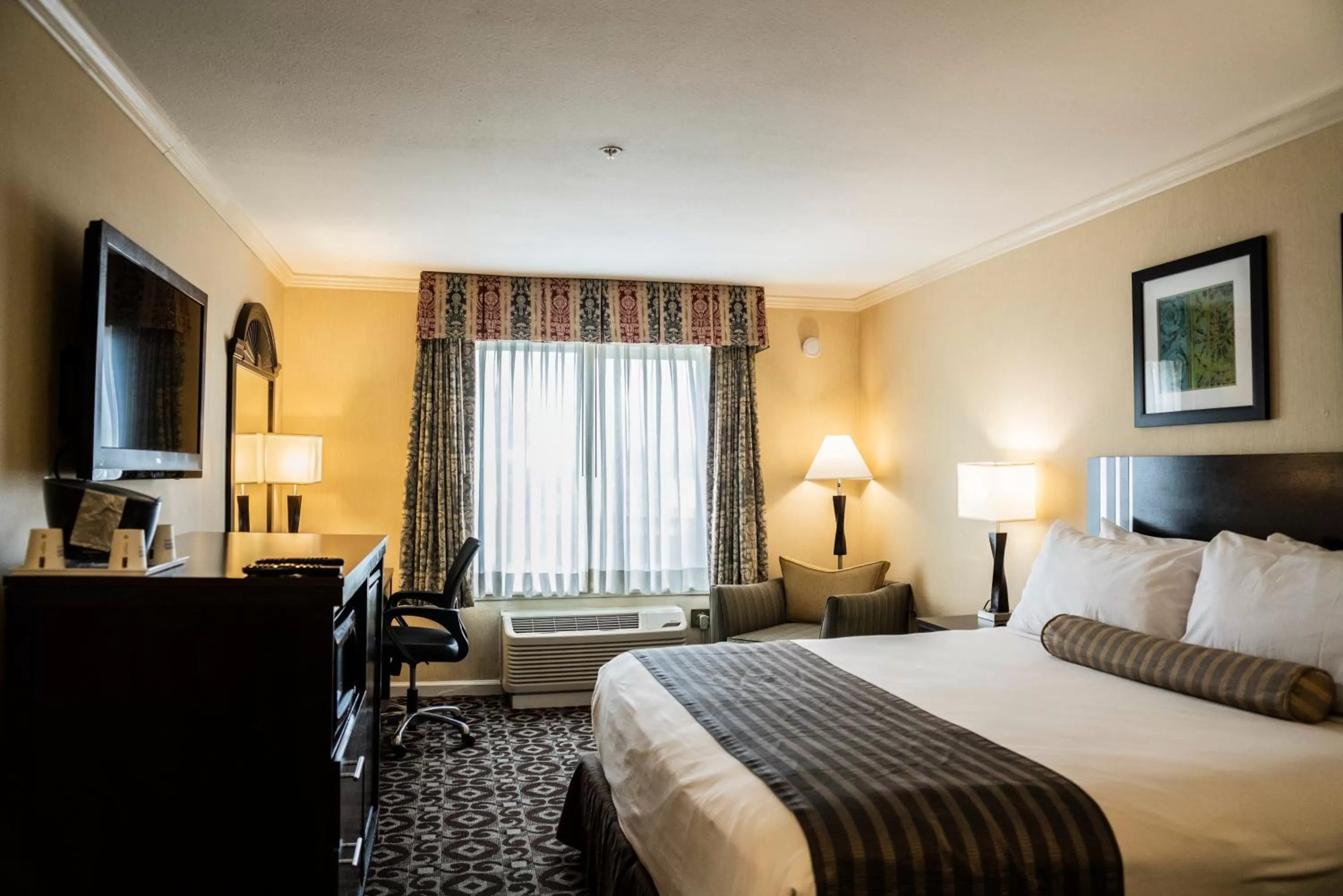 King Room - Non-Smoking in Days Inn by Wyndham Concord