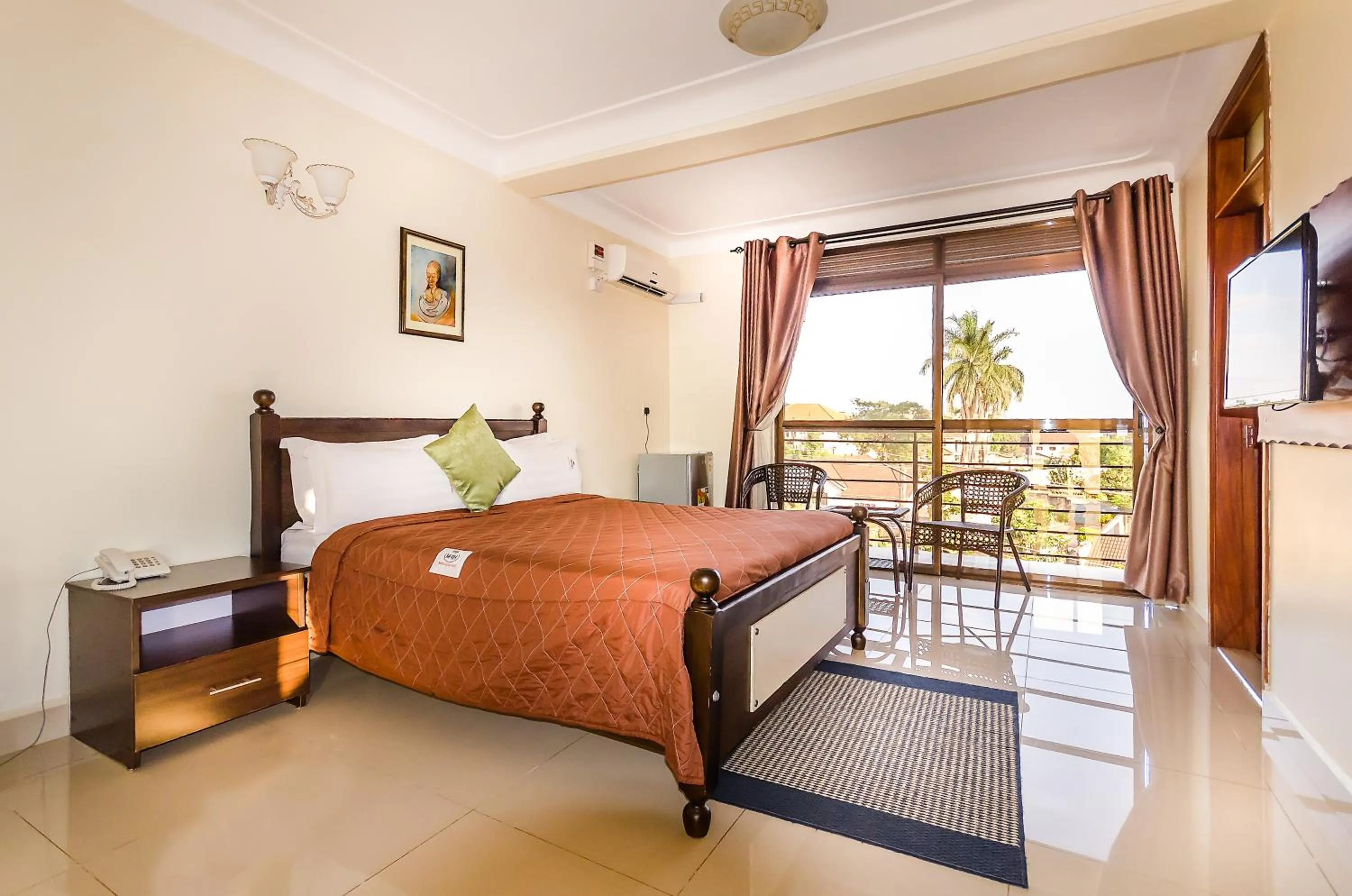Deluxe Double Room with Balcony in Marie's Royale Hotel