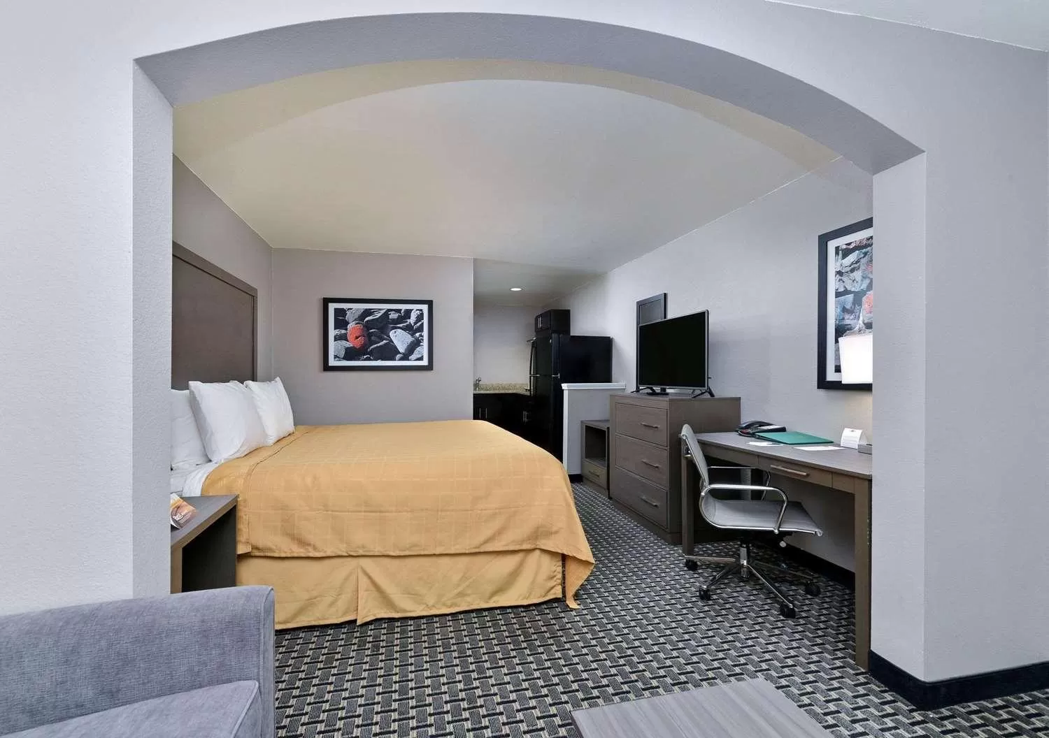 Suite in Scottish Inn & Suites Cotulla, TX