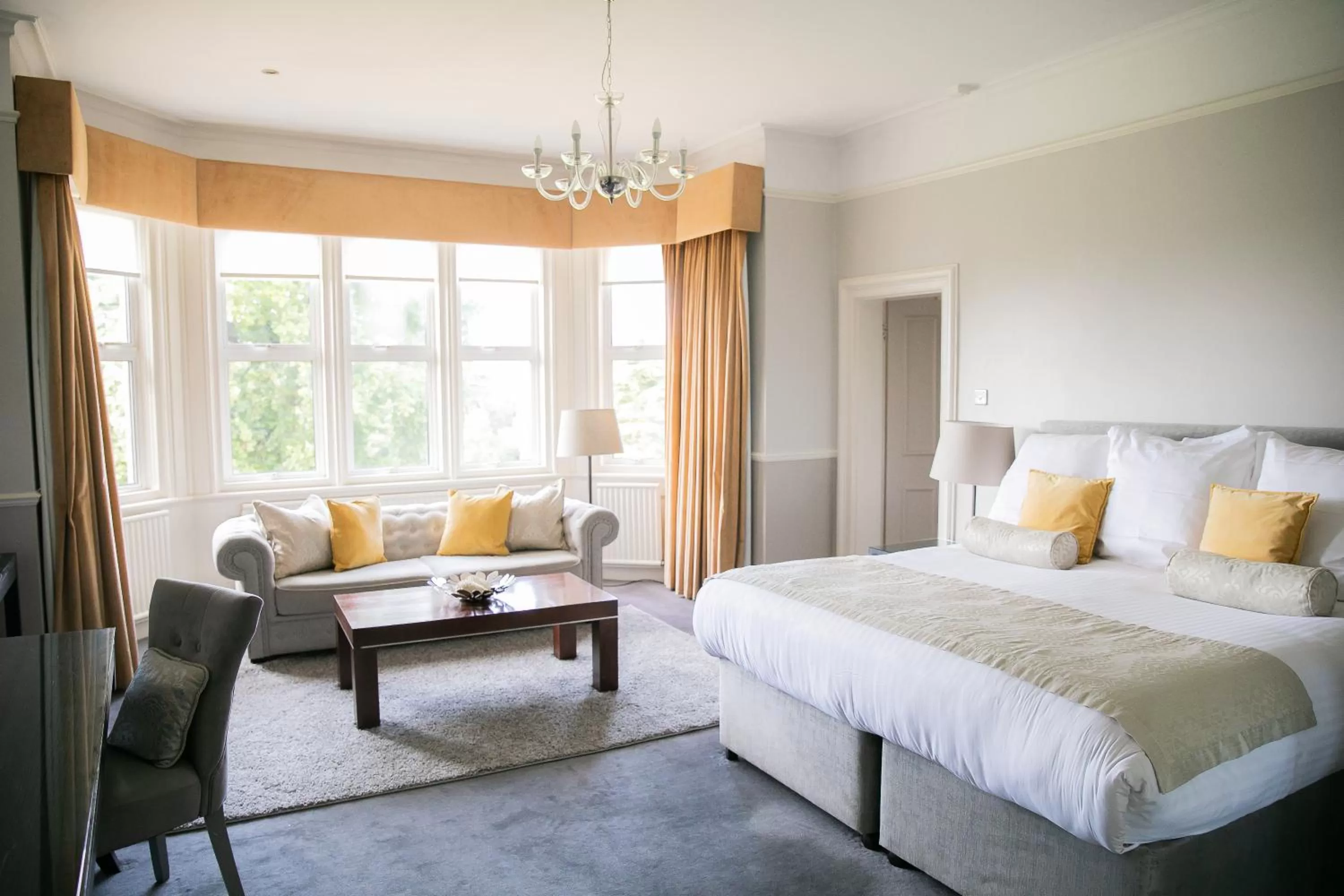 Suite in Hartsfield Manor