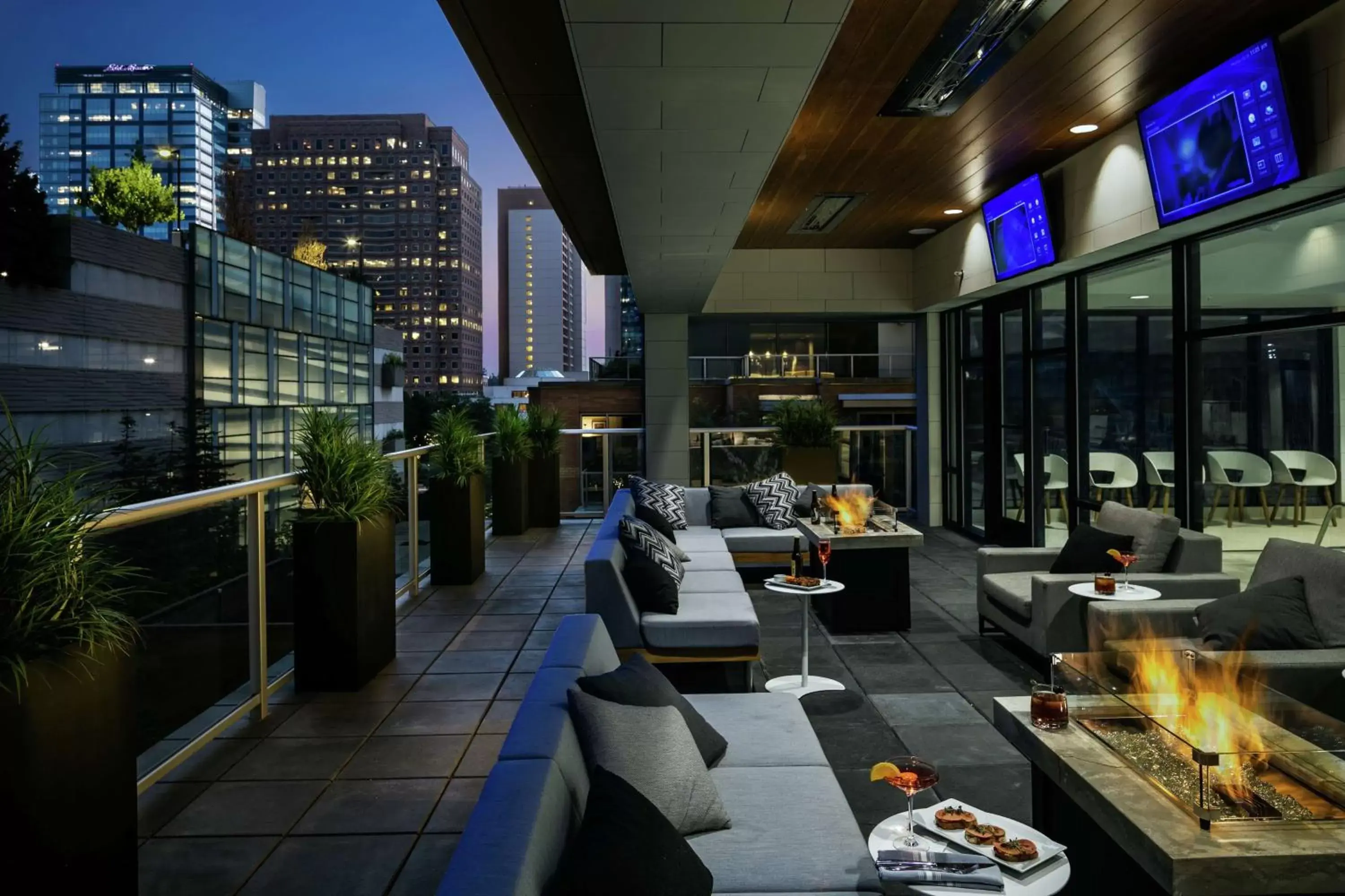 Hilton Garden Inn Seattle Bellevue Downtown, WA Hilton Garden Inn Seattle Bellevue Downtown, WA