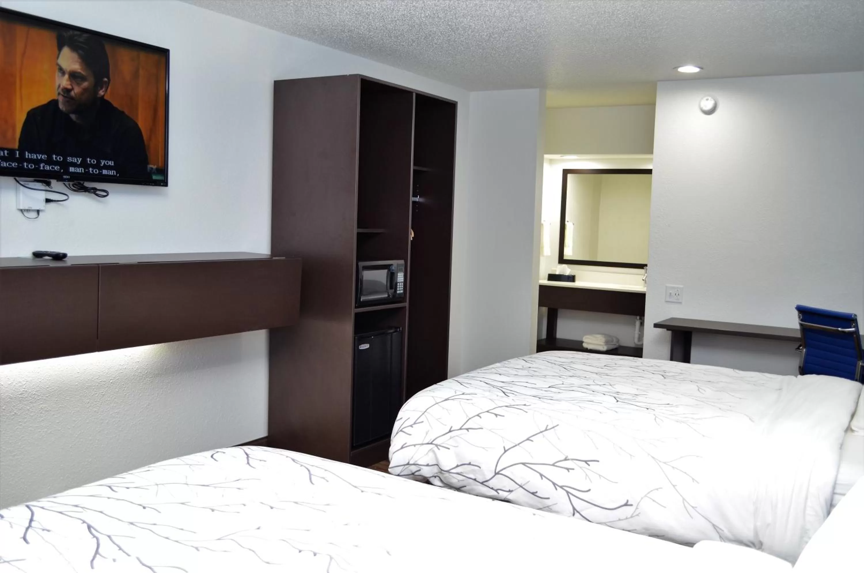 Double Room with Two Queen Beds - Non-Smoking in Athena Inn Chattanooga