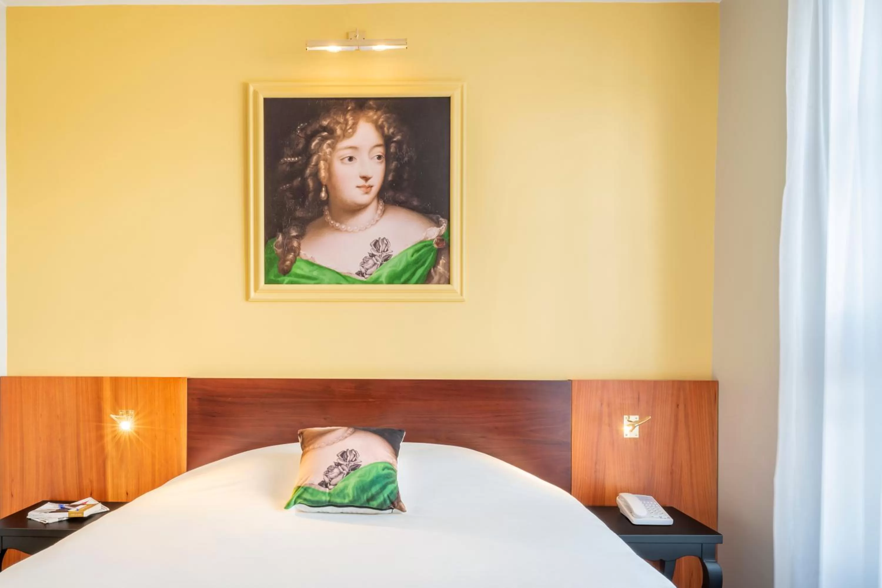 Superior Double Room in Hotel des Lys