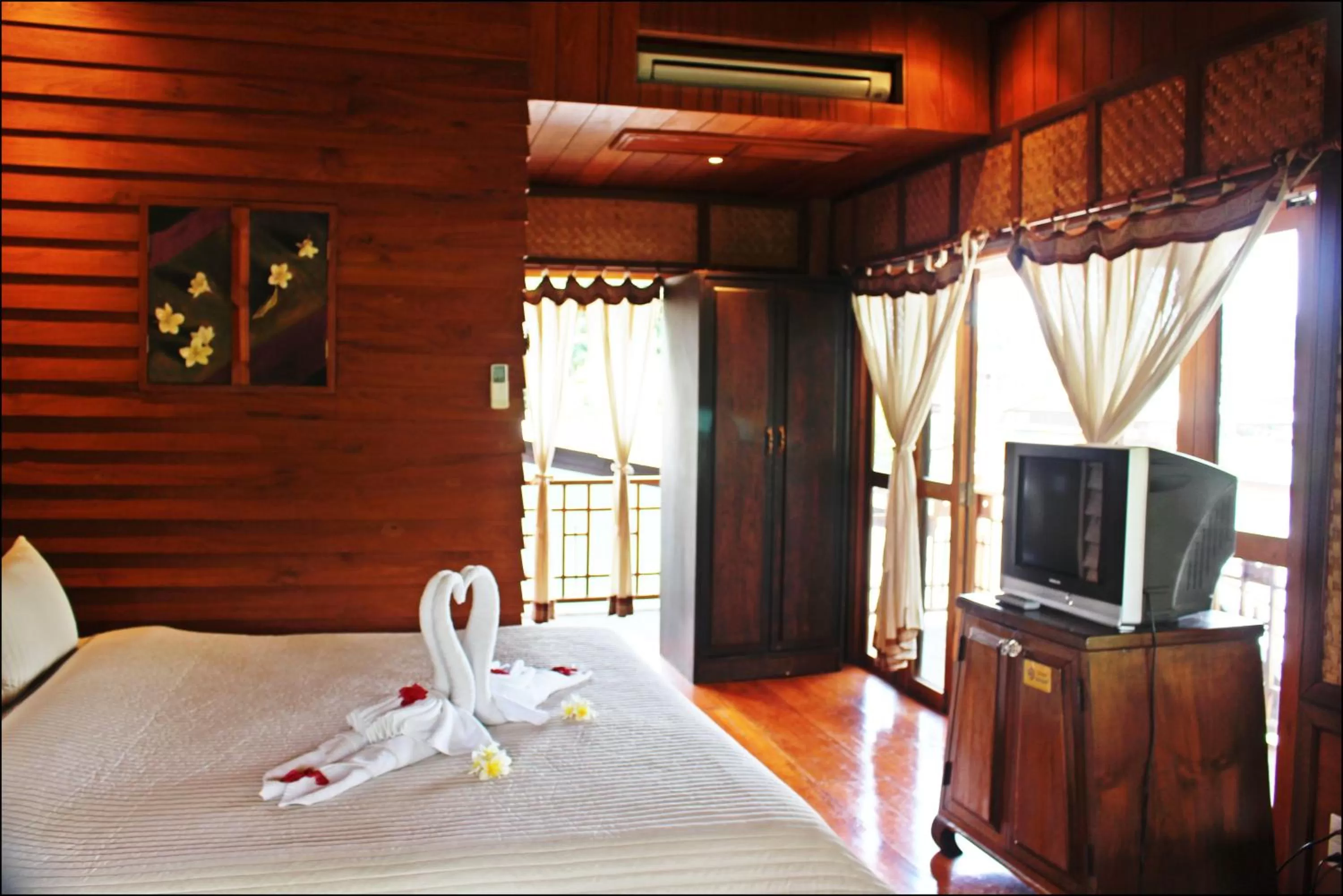 Deluxe Double or Twin Room in Pai Vimaan Resort