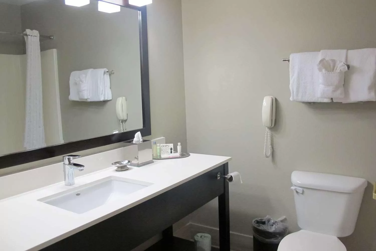 Queen Room with Two Queen Beds - Non-Smoking in Best Western Plus Aberdeen