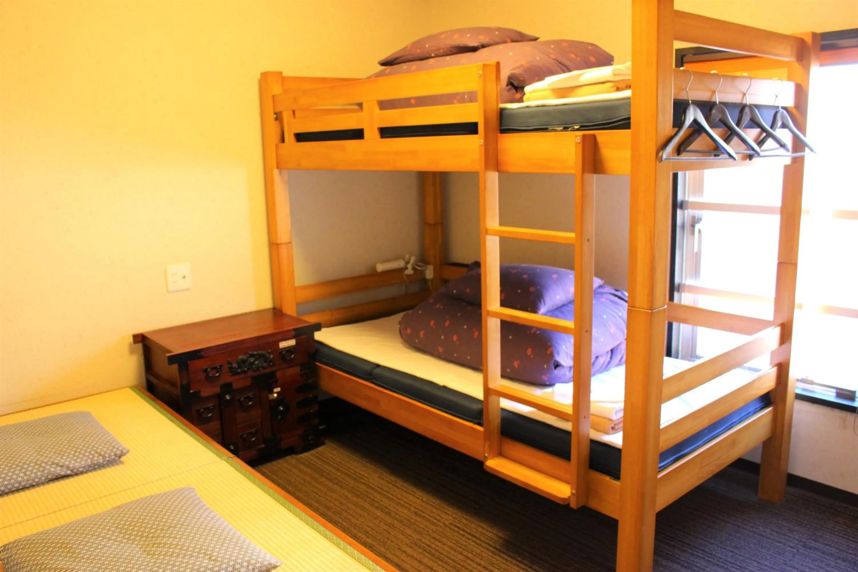Twin Room with Private Bathroom in K's House Tokyo Oasis - Quality Hostel in Asakusa