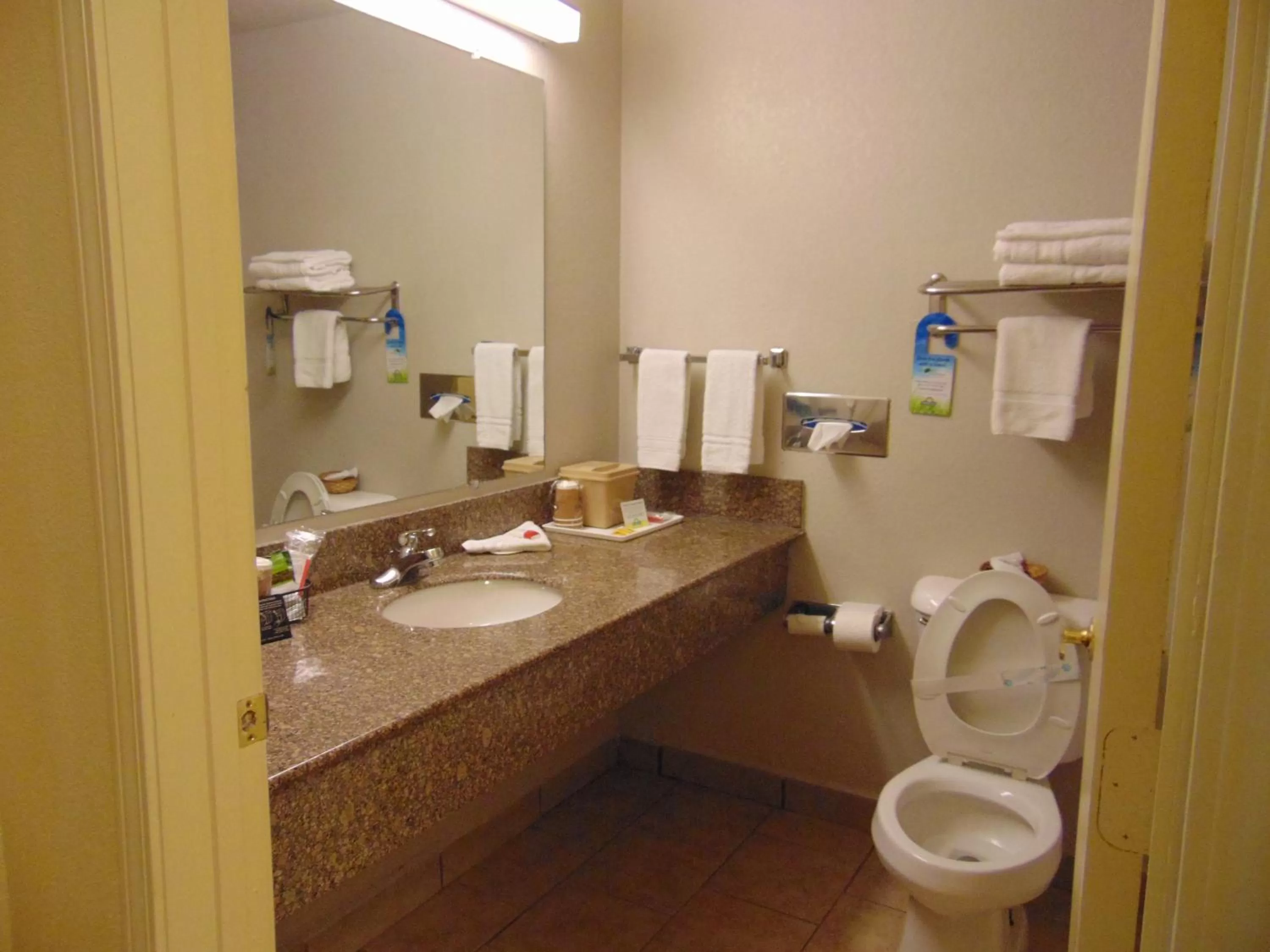 King Room - Non-Smoking in Days Inn by Wyndham Fordyce