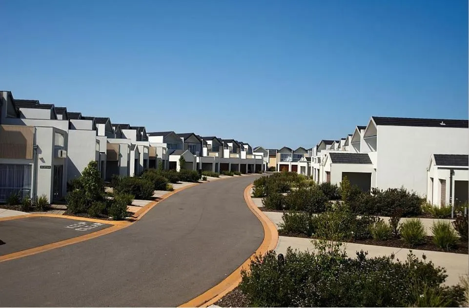 Quest Sanctuary Lakes