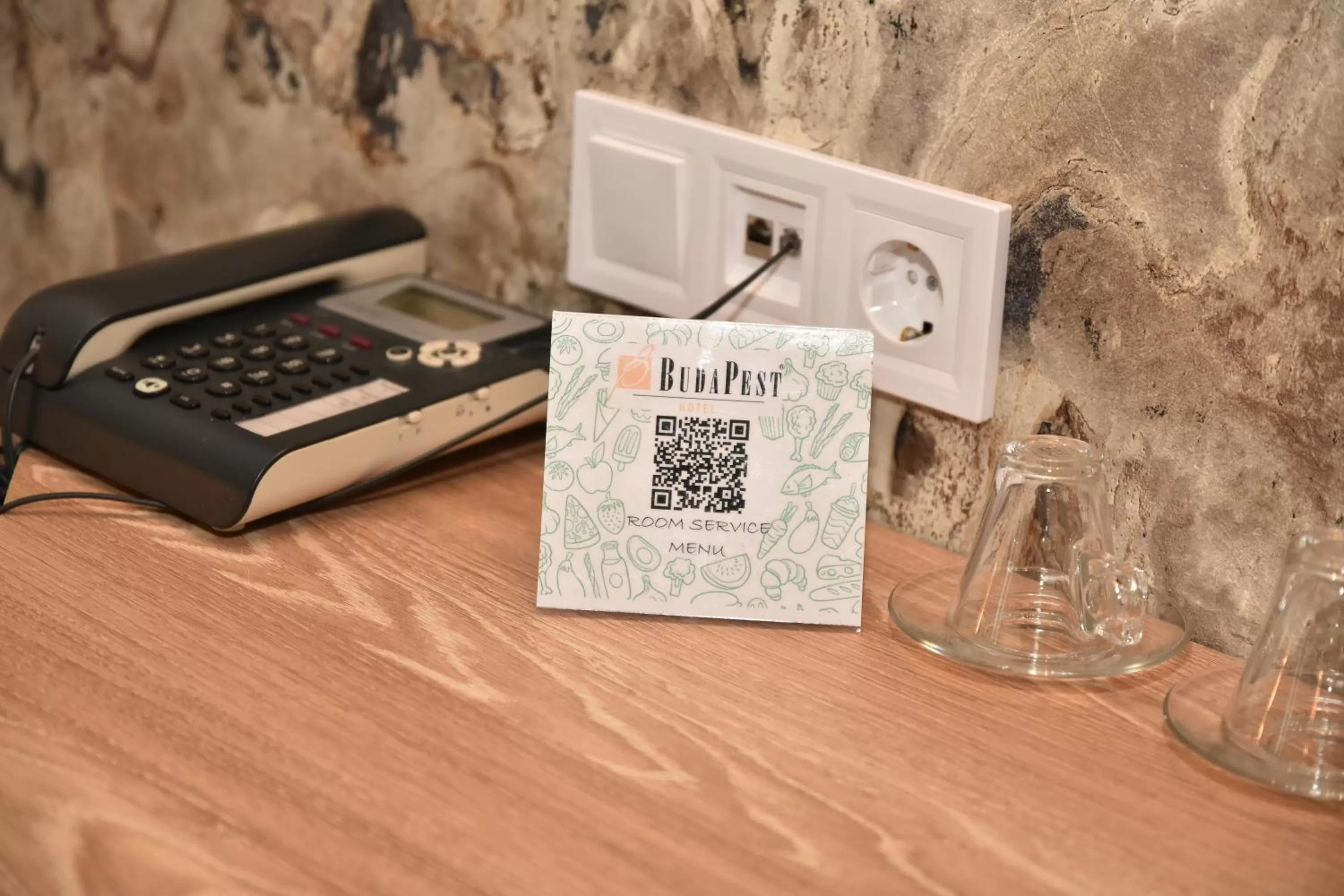 Junior Suite in Budapest Hotel - Free Parking