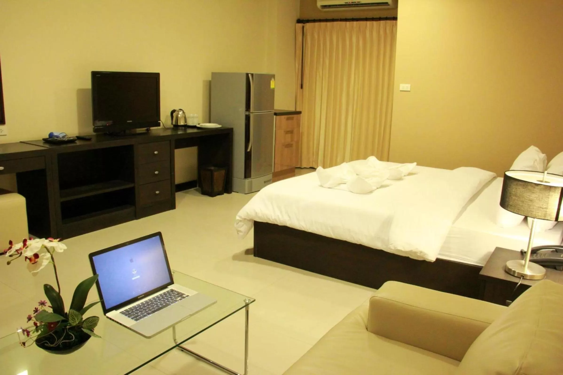 Superior Studio - single occupancy in The Atrium Ratchada 13