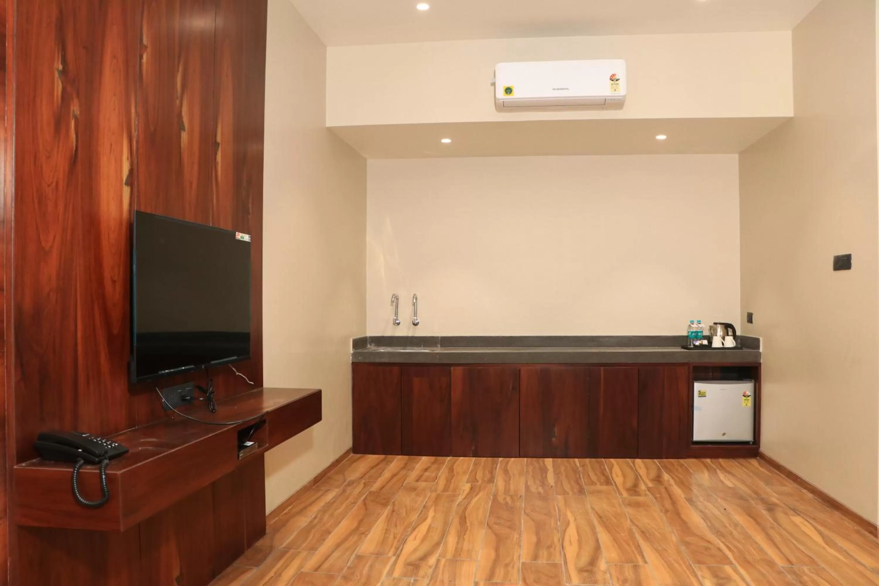 Suite in Hotel Rudra Royals