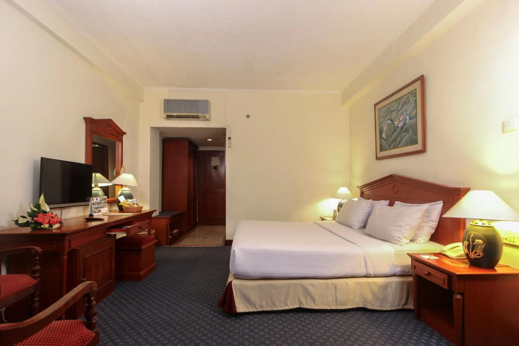 Junior Suite (2 Adults) in The Jayakarta Suites Bandung