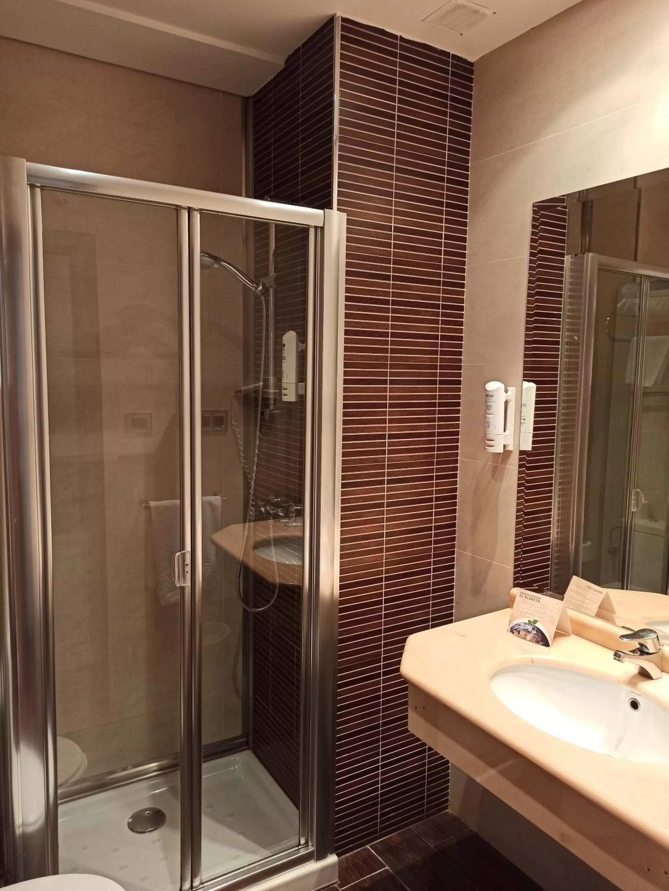 Double Room with City View in ARVA Spa París