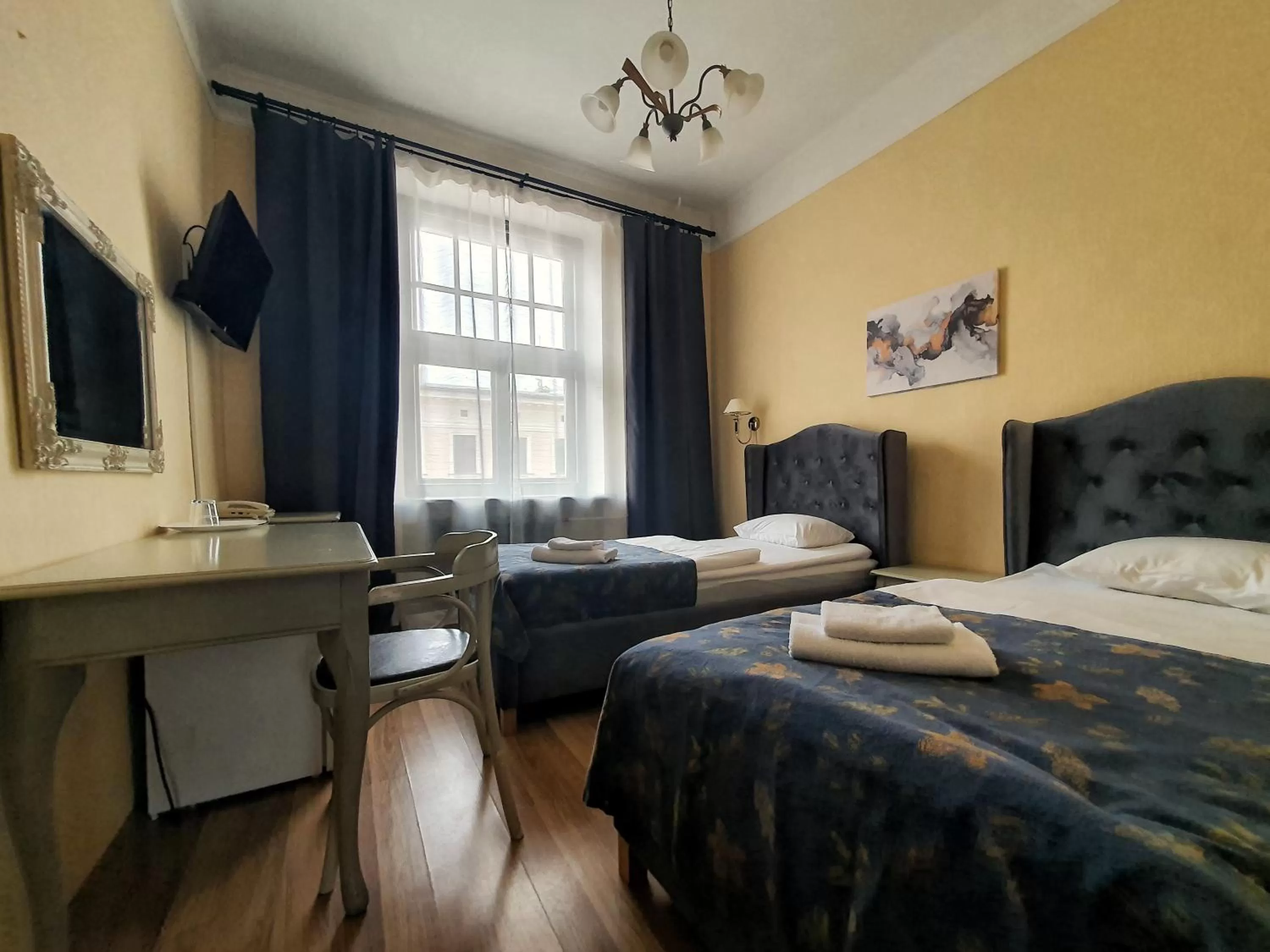 Twin Room in Viktorija
