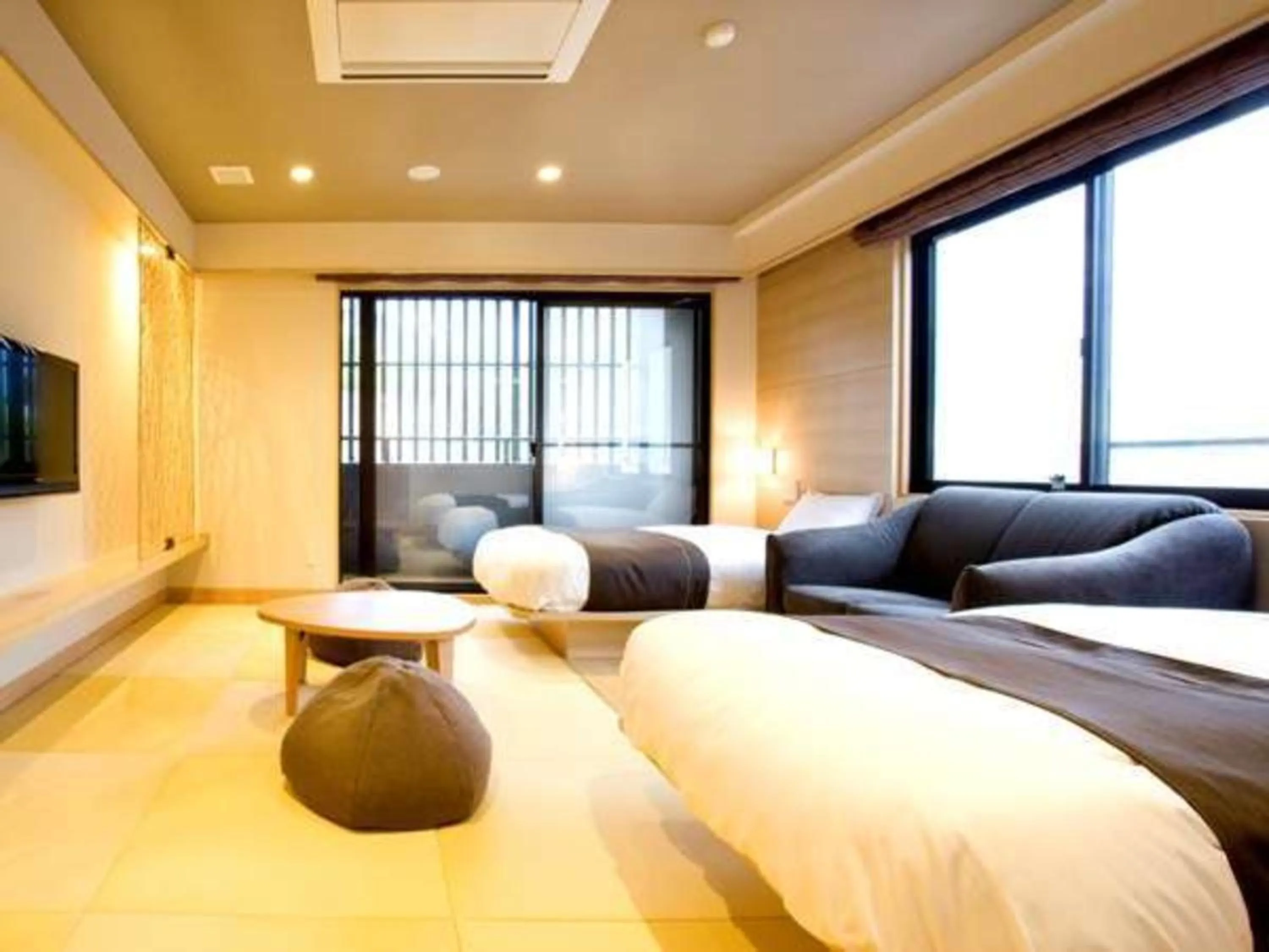 Deluxe Quadruple Room - single occupancy in Hana Beppu