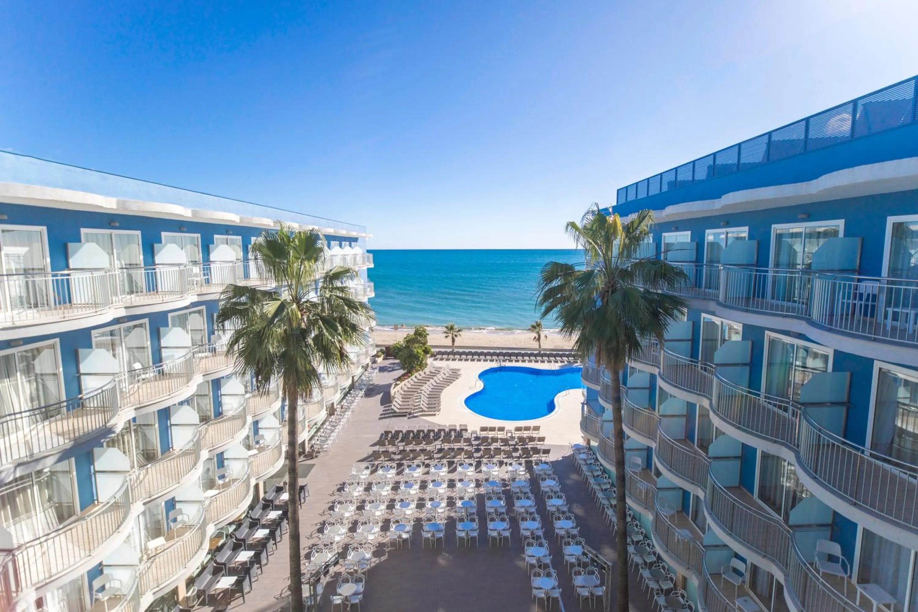 Triple Room with Pool View (2 Adults + 1 Child) in Hotel Augustus