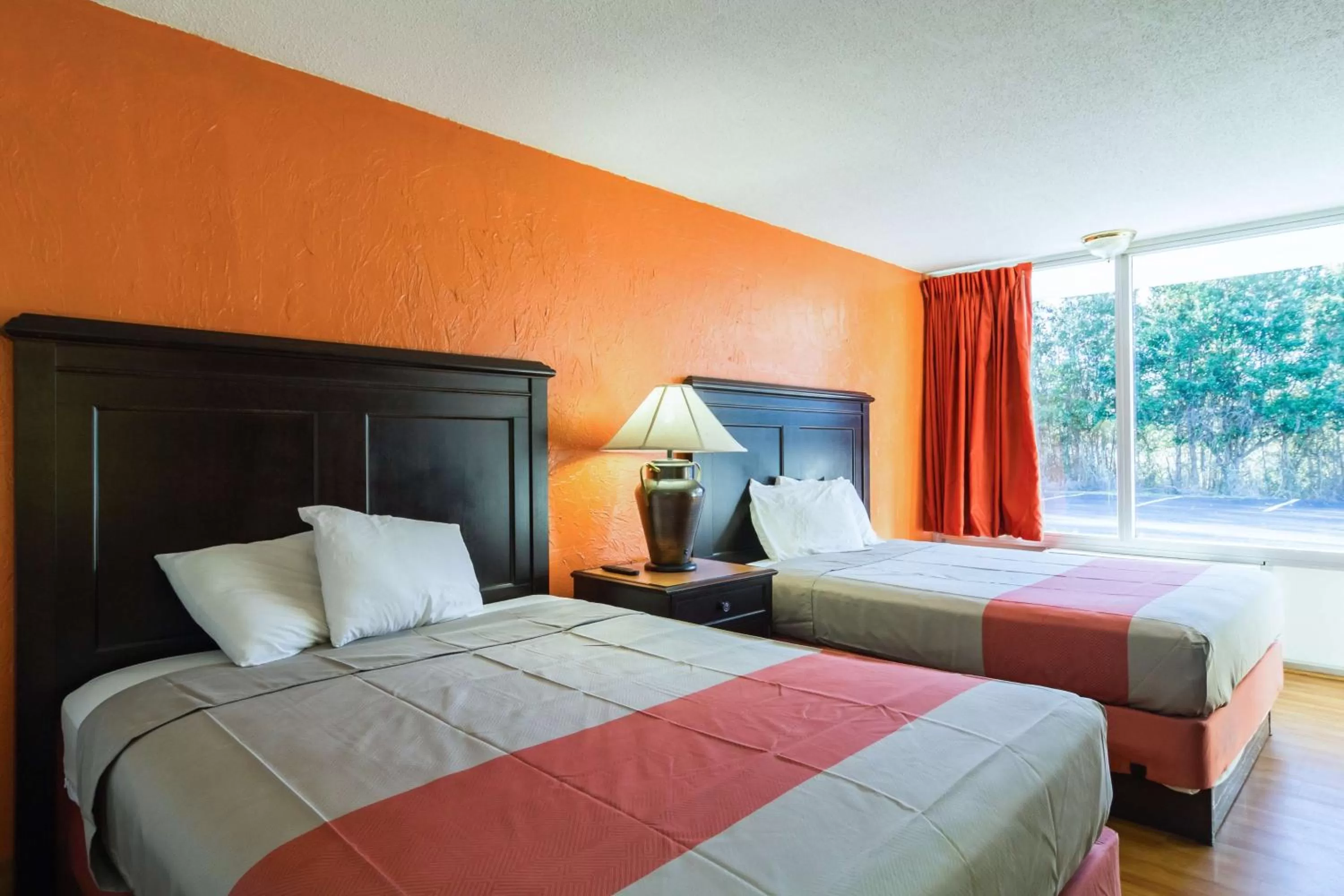 Queen Room with Two Queen Beds - Smoking in Motel 6-Townsend, GA