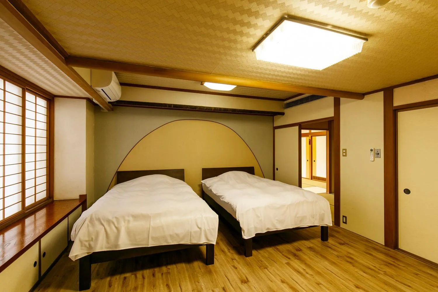 Deluxe Japanese Western Style Room - Non-Smoking in Hatori