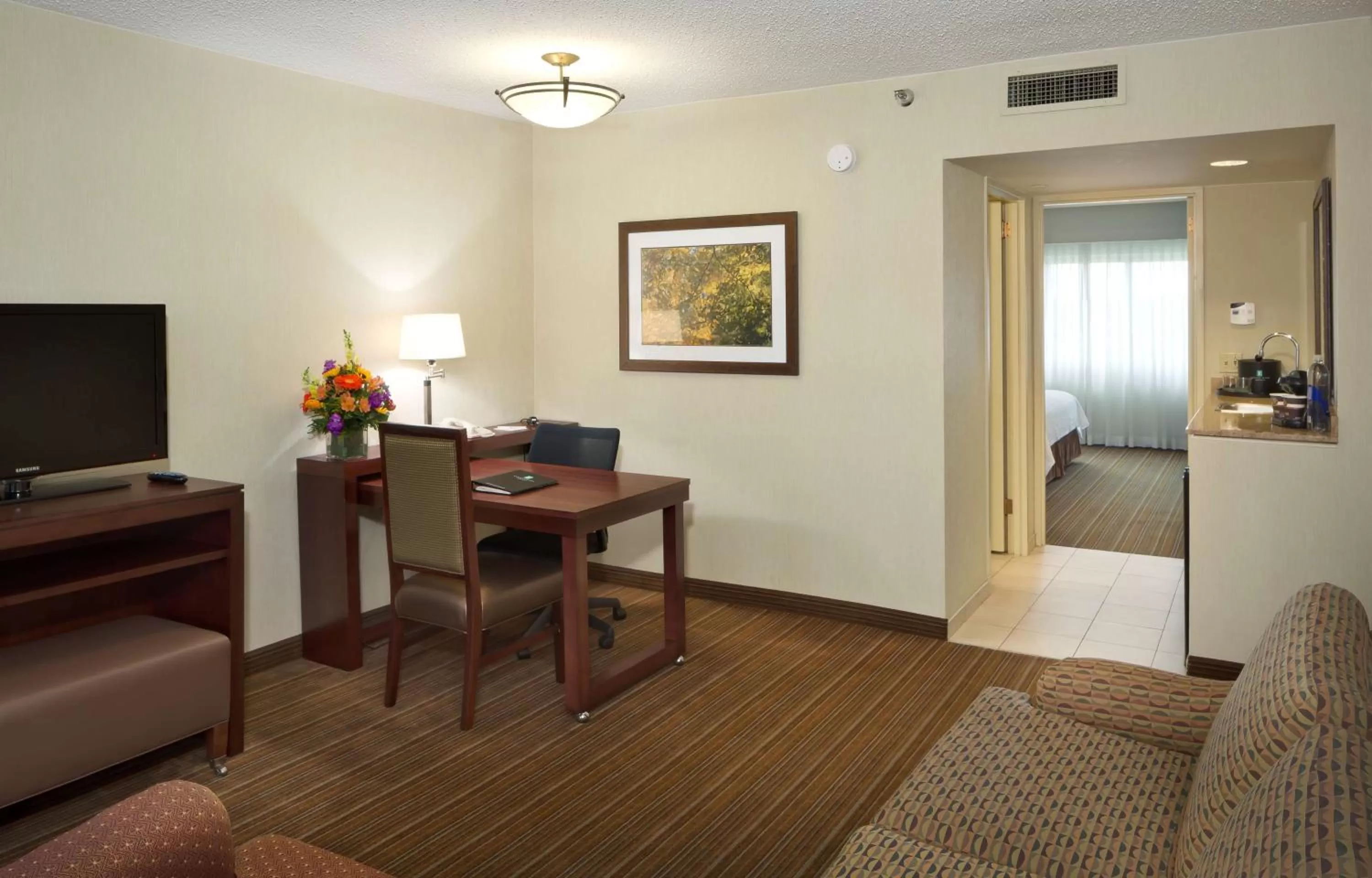 King Suite - Non-Smoking in Embassy Suites Parsippany