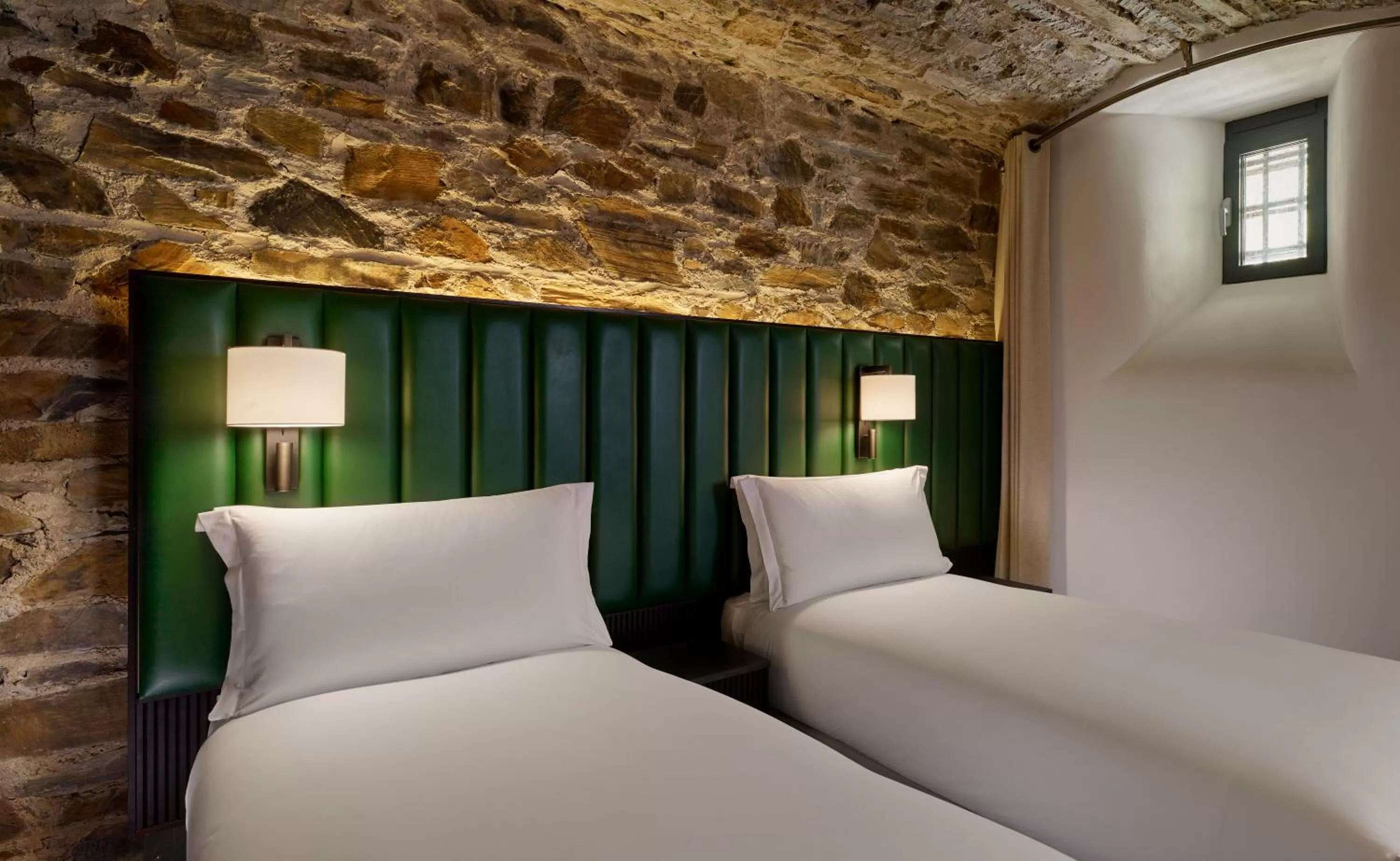 Double or Twin Room - single occupancy - Disability Access in Bodmin Jail Hotel