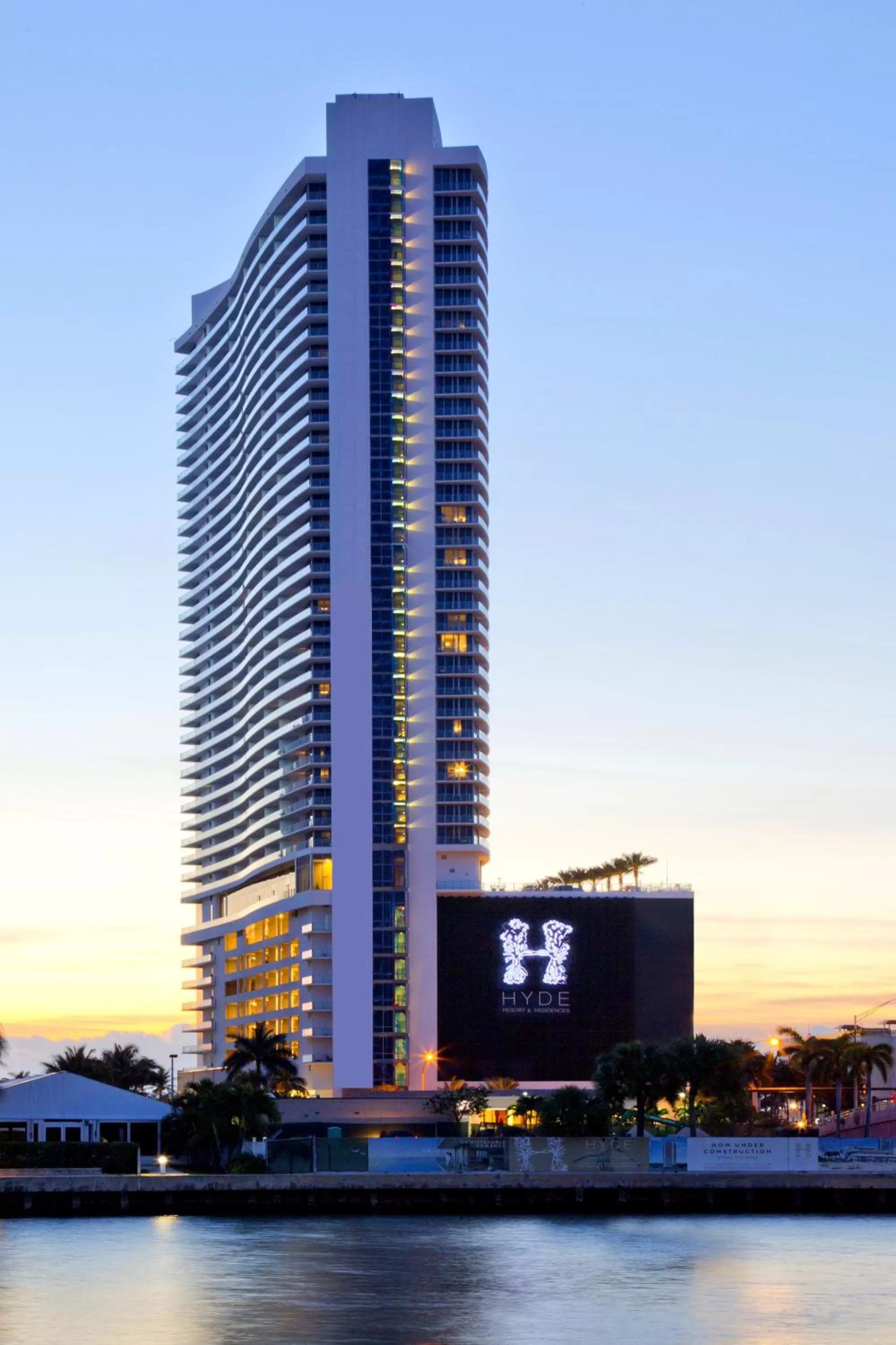 Hyde Resort &amp; Residences