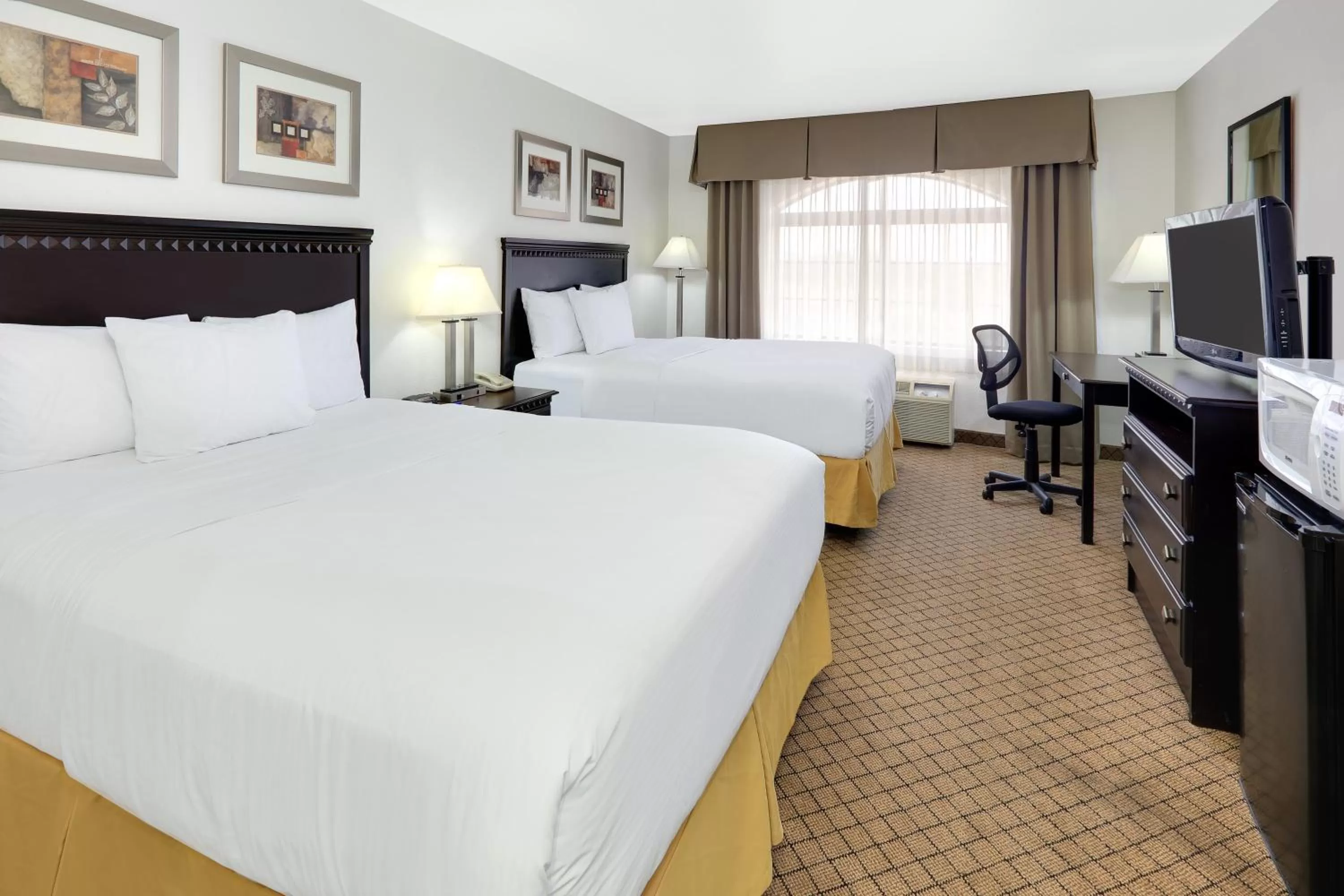 Queen Room with Two Queen Beds in Baymont by Wyndham Roswell