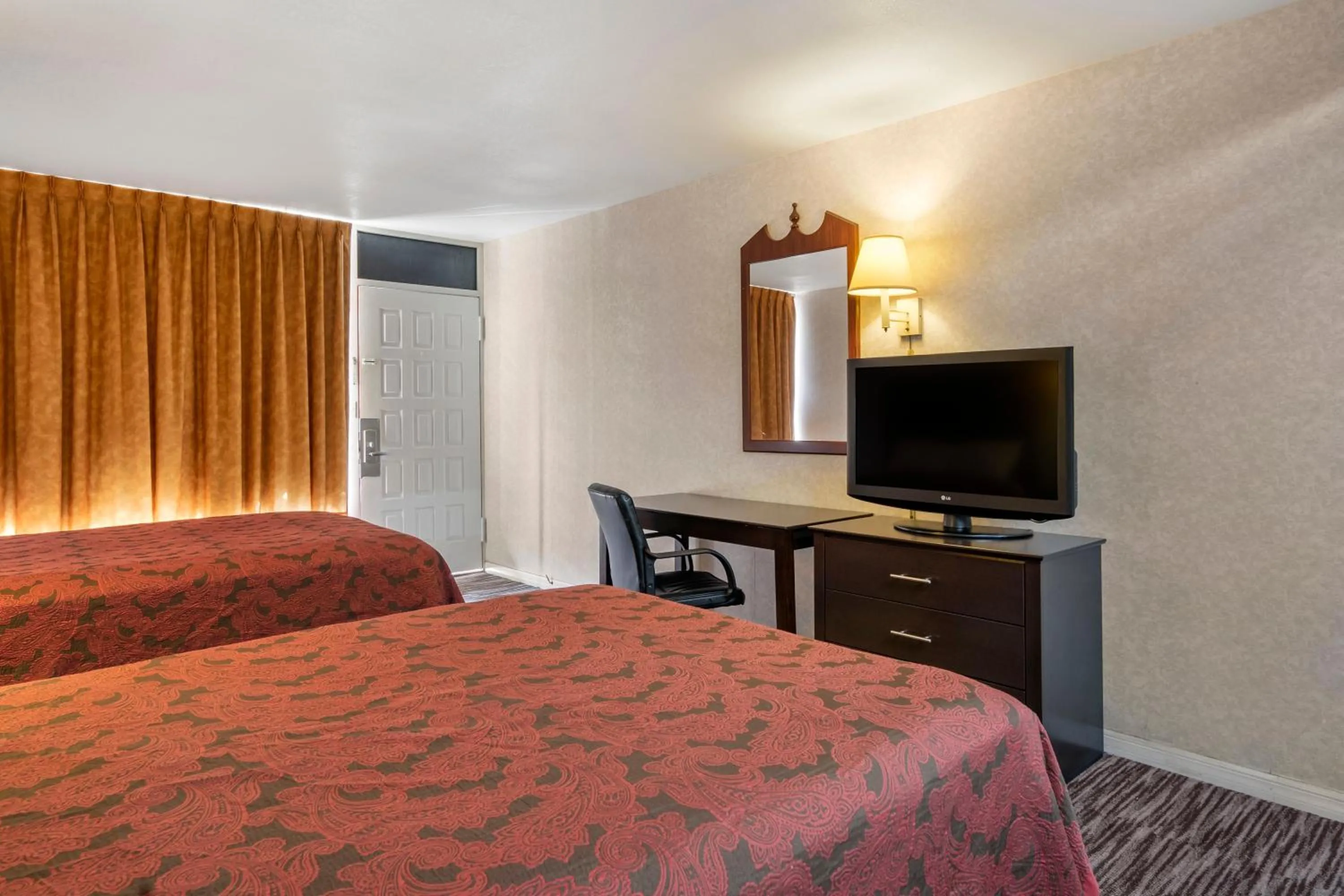 Double Room with Two Double Beds - Accessible/Smoking in Rodeway Inn Clearwater-Largo