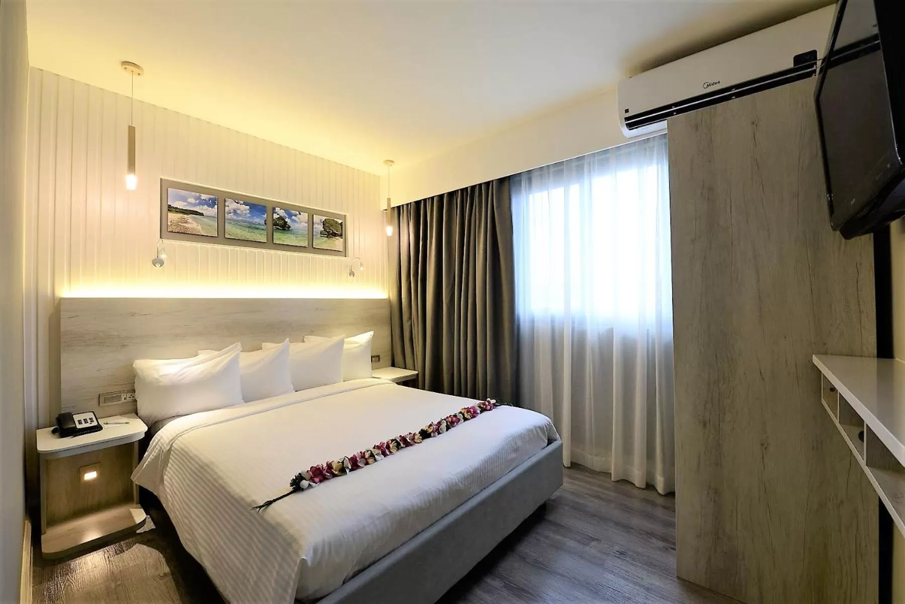 Queen Room - Non-Smoking in Wyndham Garden Guam