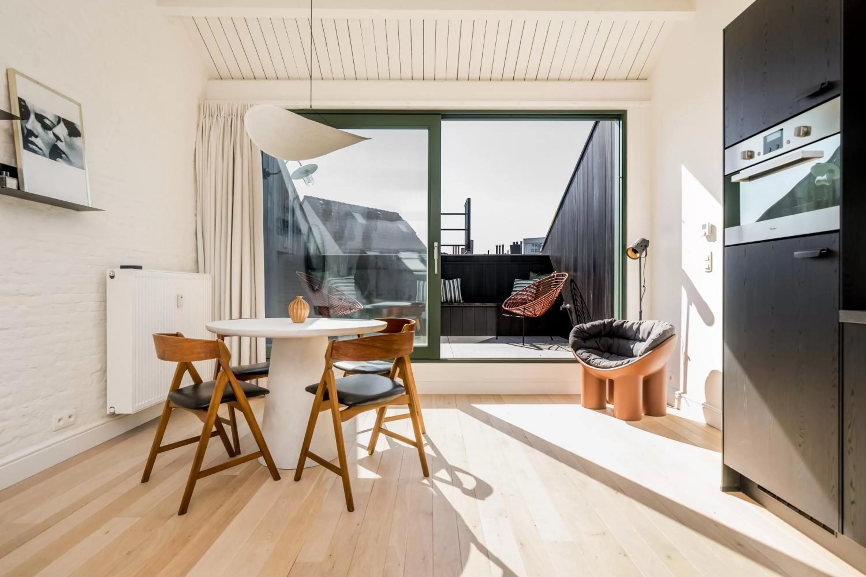 Studio with Terrace in Quartier Le Sud