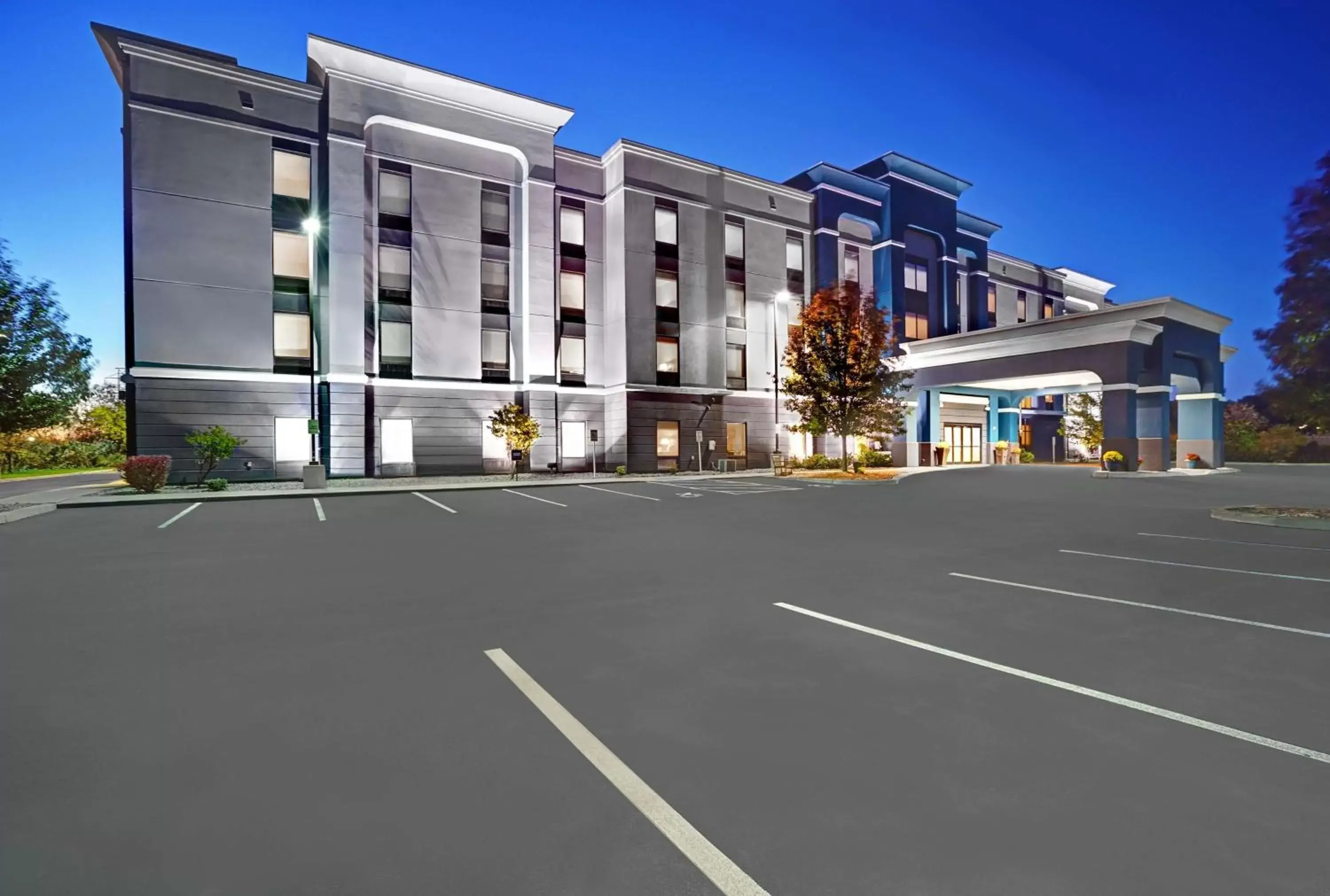 Hampton Inn & Suites by Hilton Syracuse Dewitt Hampton Inn & Suites by Hilton Syracuse Dewitt