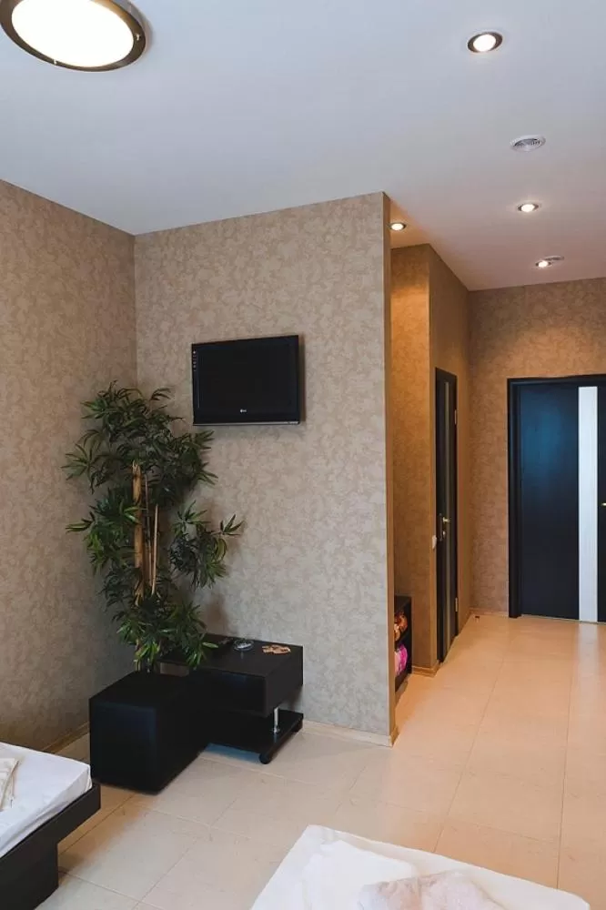 Twin Room in Hotel 8th Mile