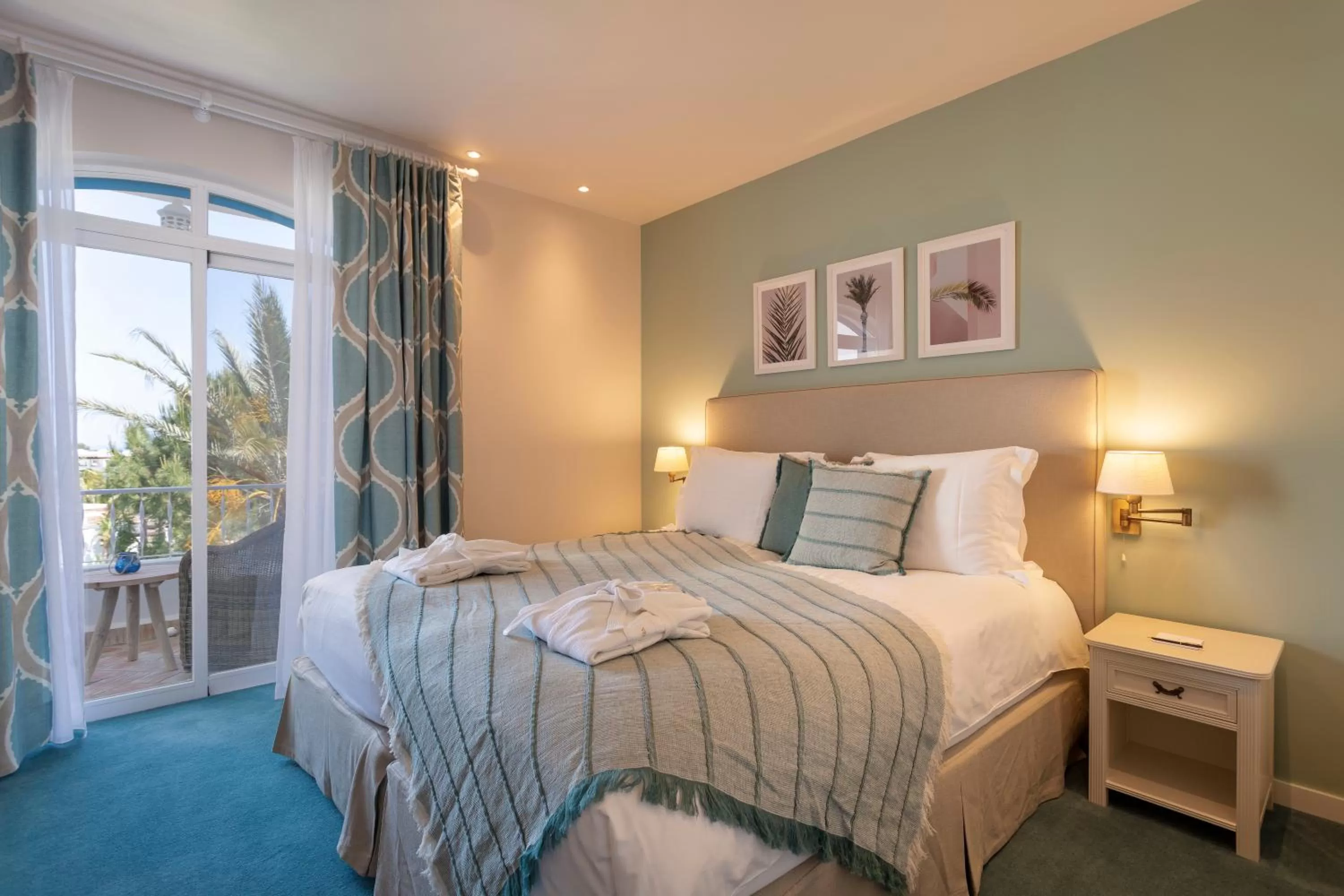 Two-Bedroom Apartment in Vila Vita Parc